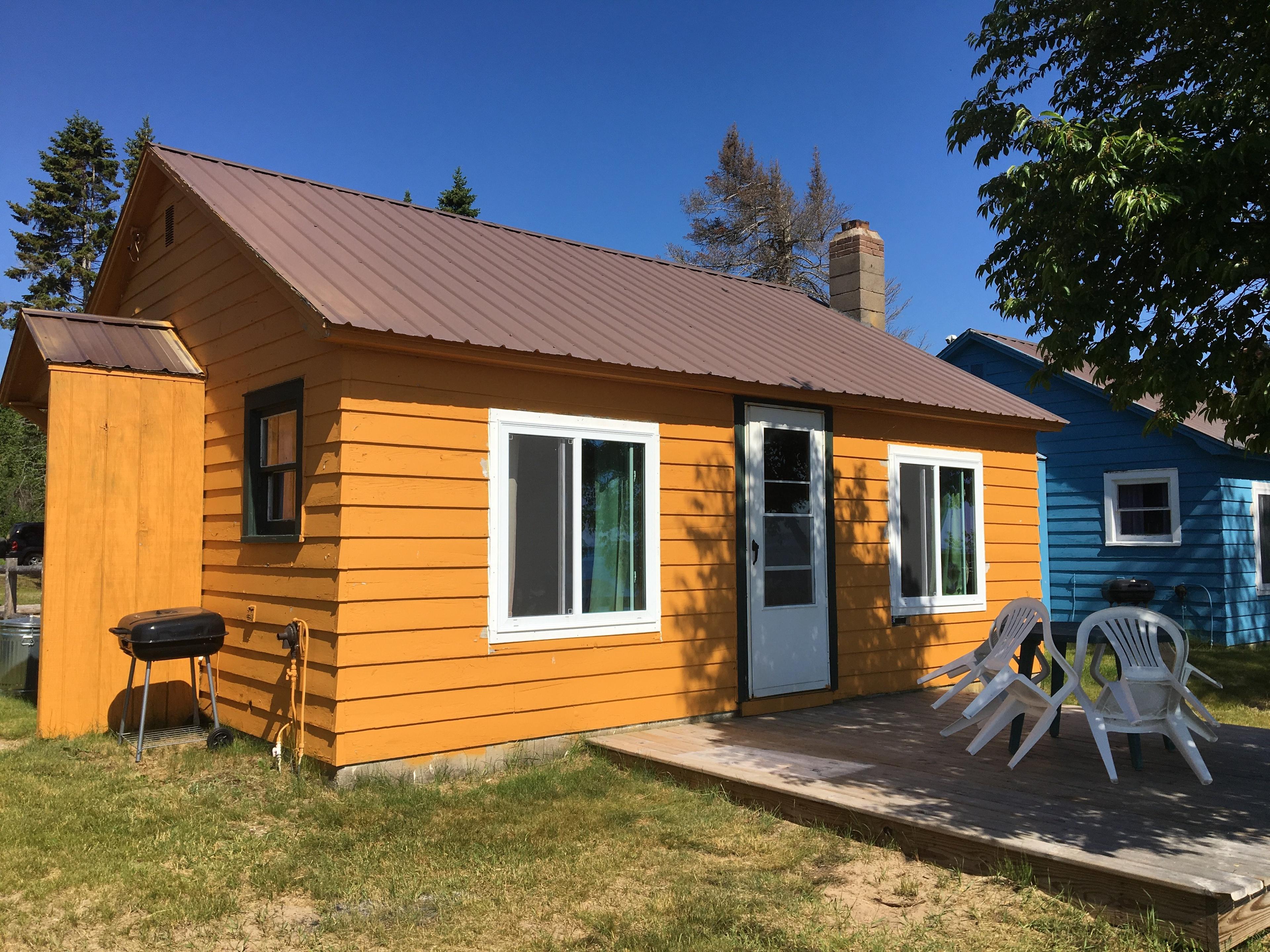 Saunders Sunrise Cabins