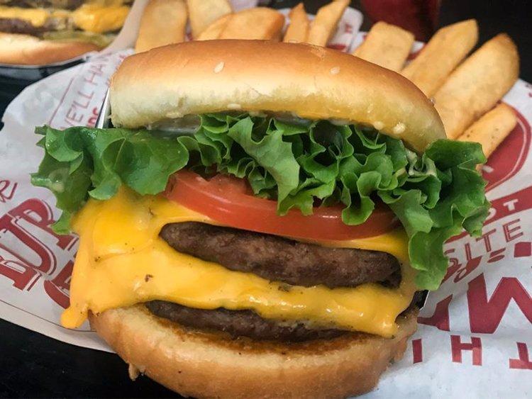 Red Robin Gourmet Burgers and Brews