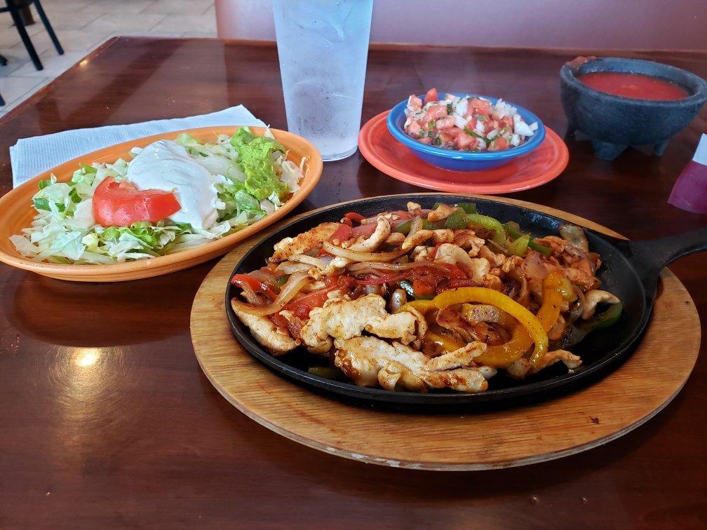 Los Compadres Mexican Restaurant