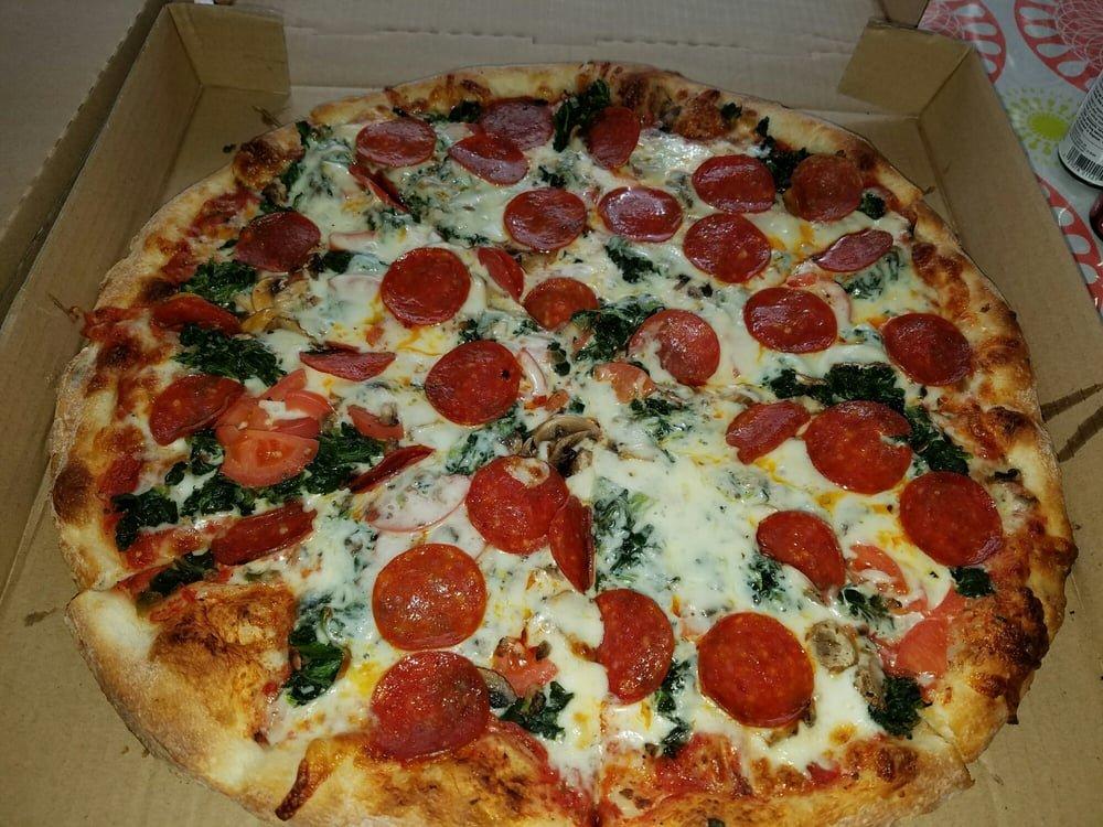 Nina's Pizza