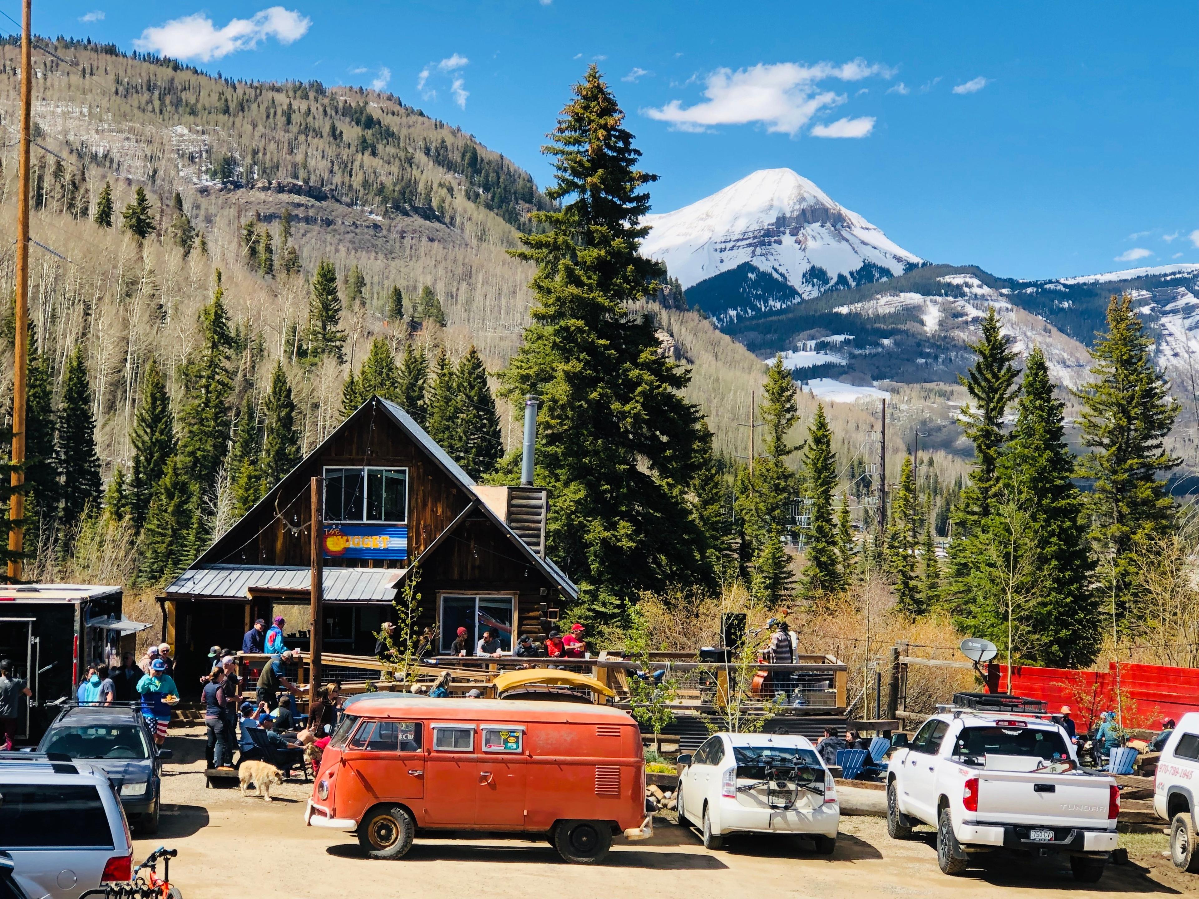 The Nugget Mountain Bar