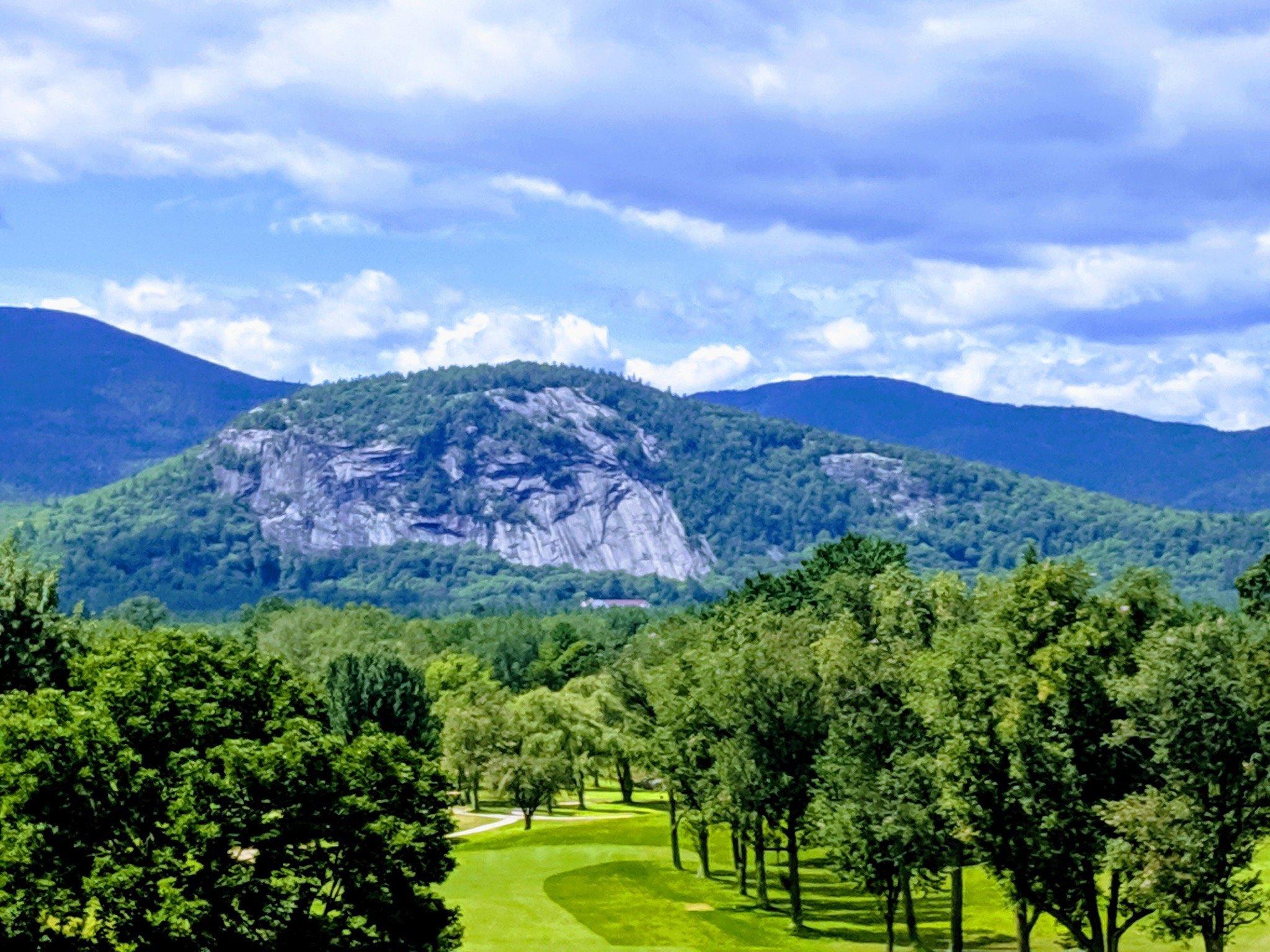 Ledgeview Grill at North Conway Country Club