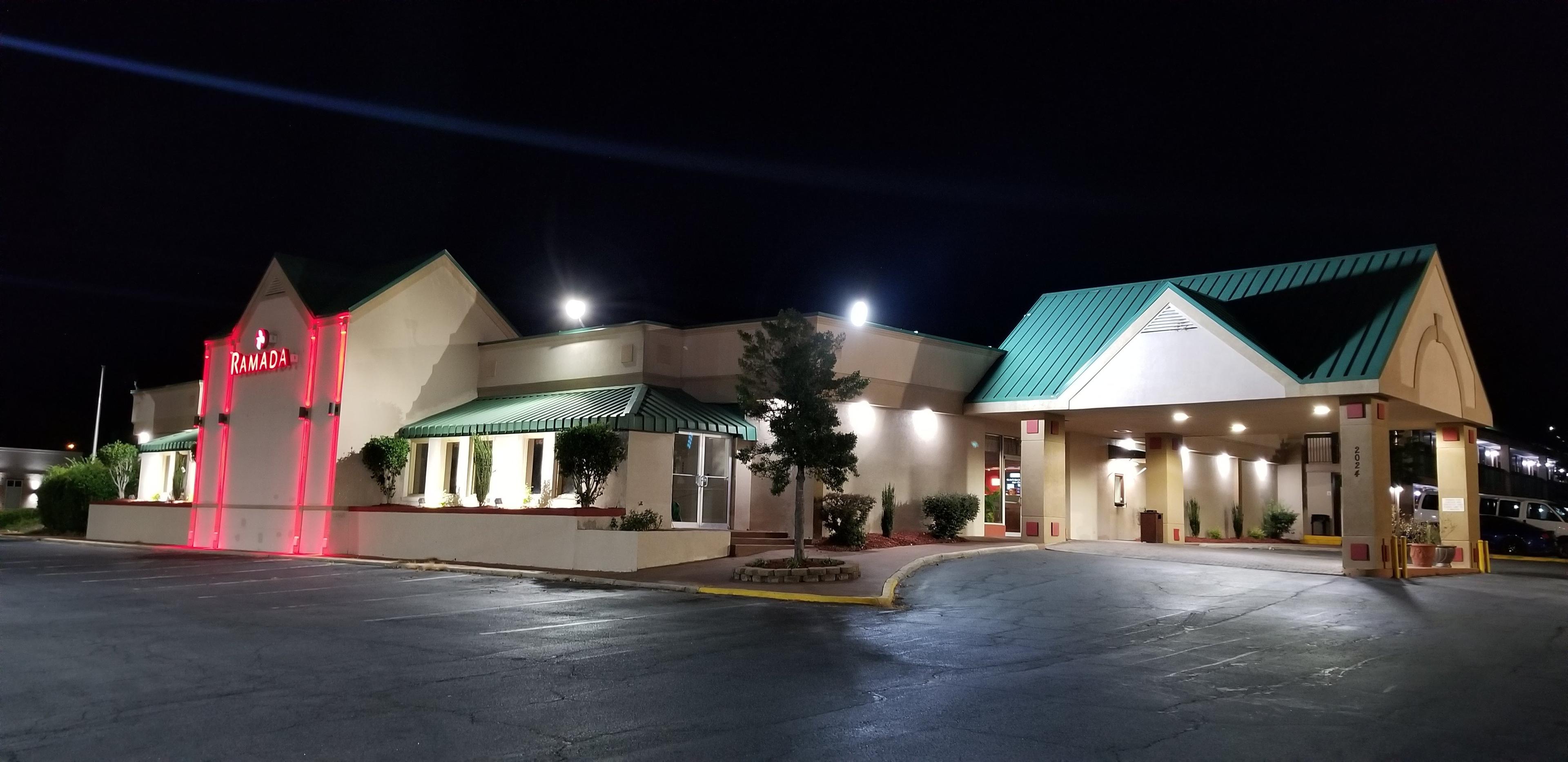 Ramada By Wyndham & Suites Warner Robins