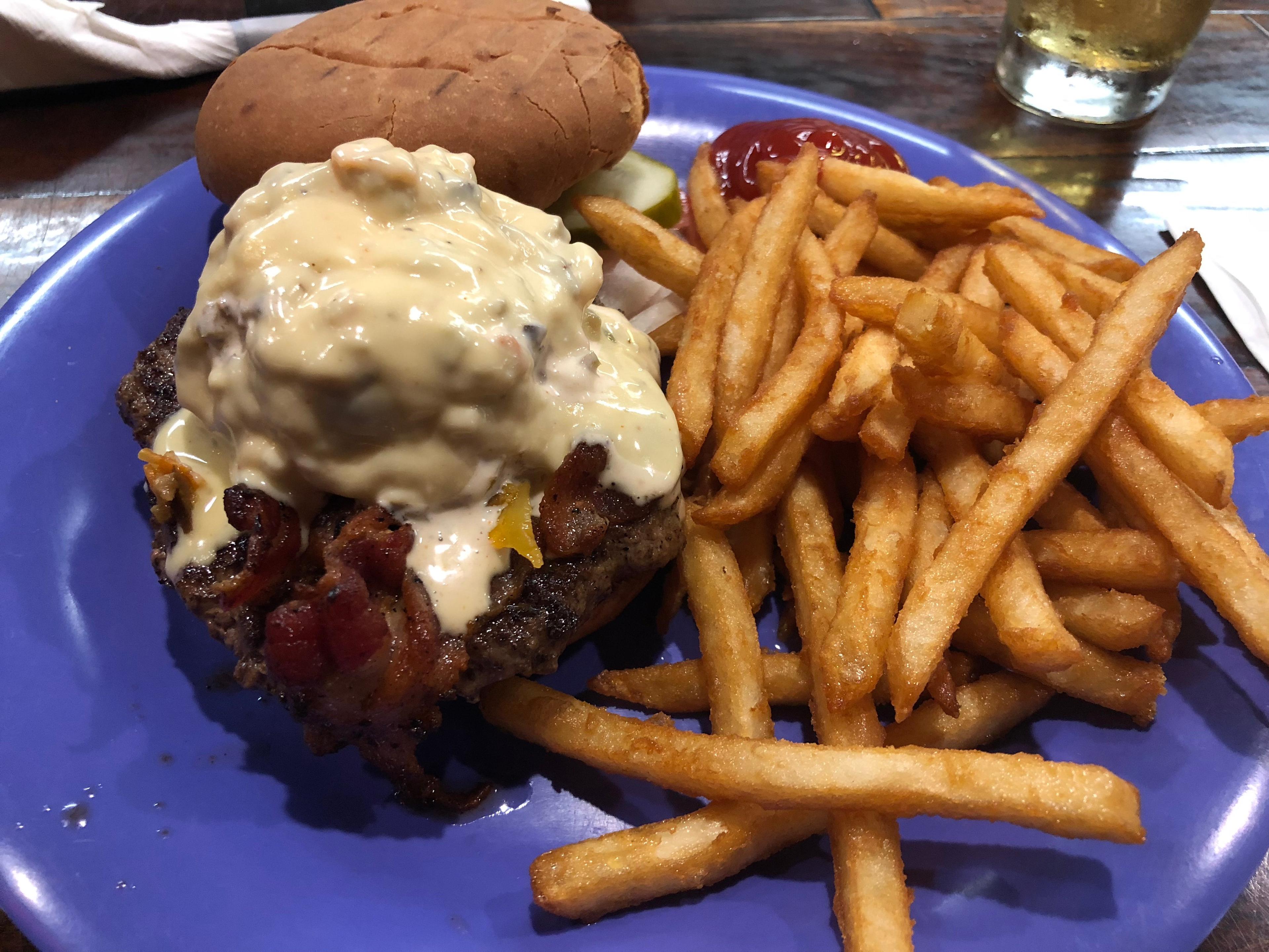 BrewBurgers Pub and Grill