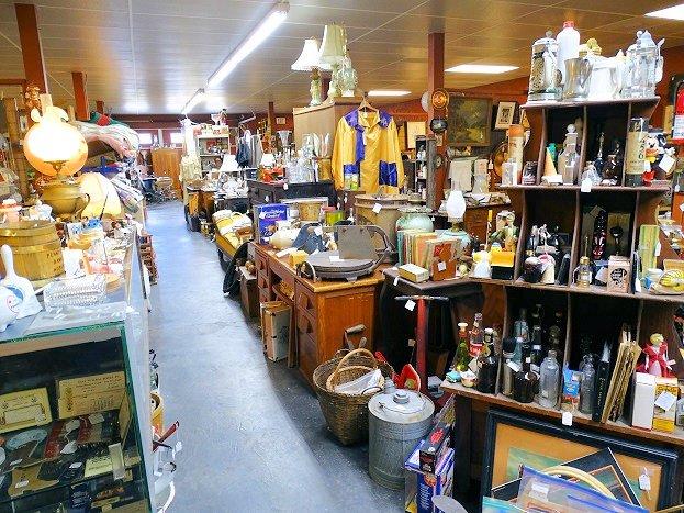 Out Of The Past Antiques & Collectibles