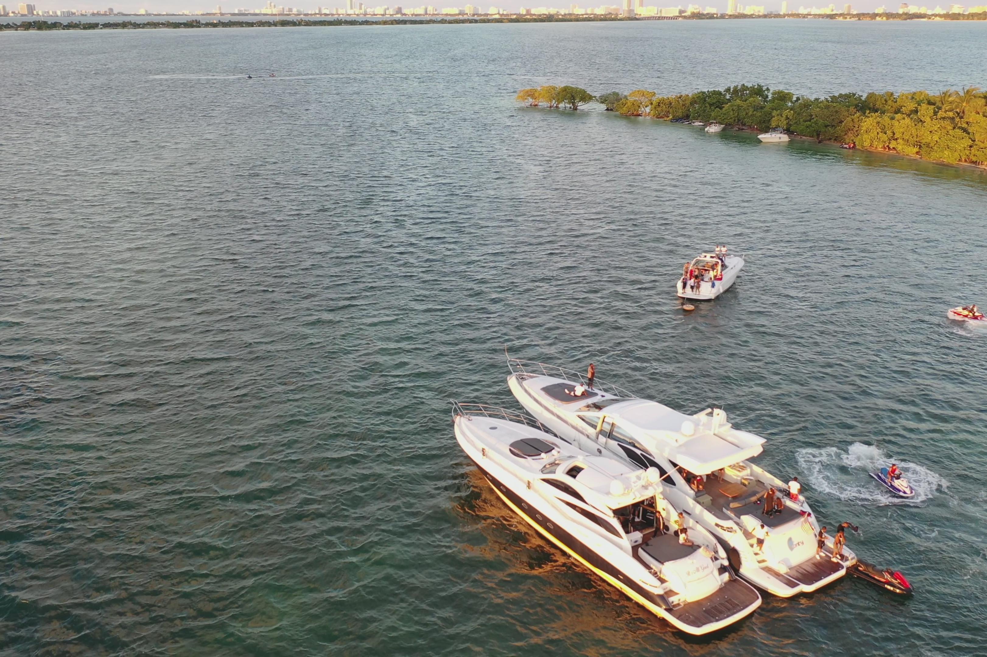 Yacht Charter Miami