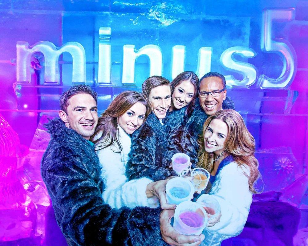 minus5 ICEBAR