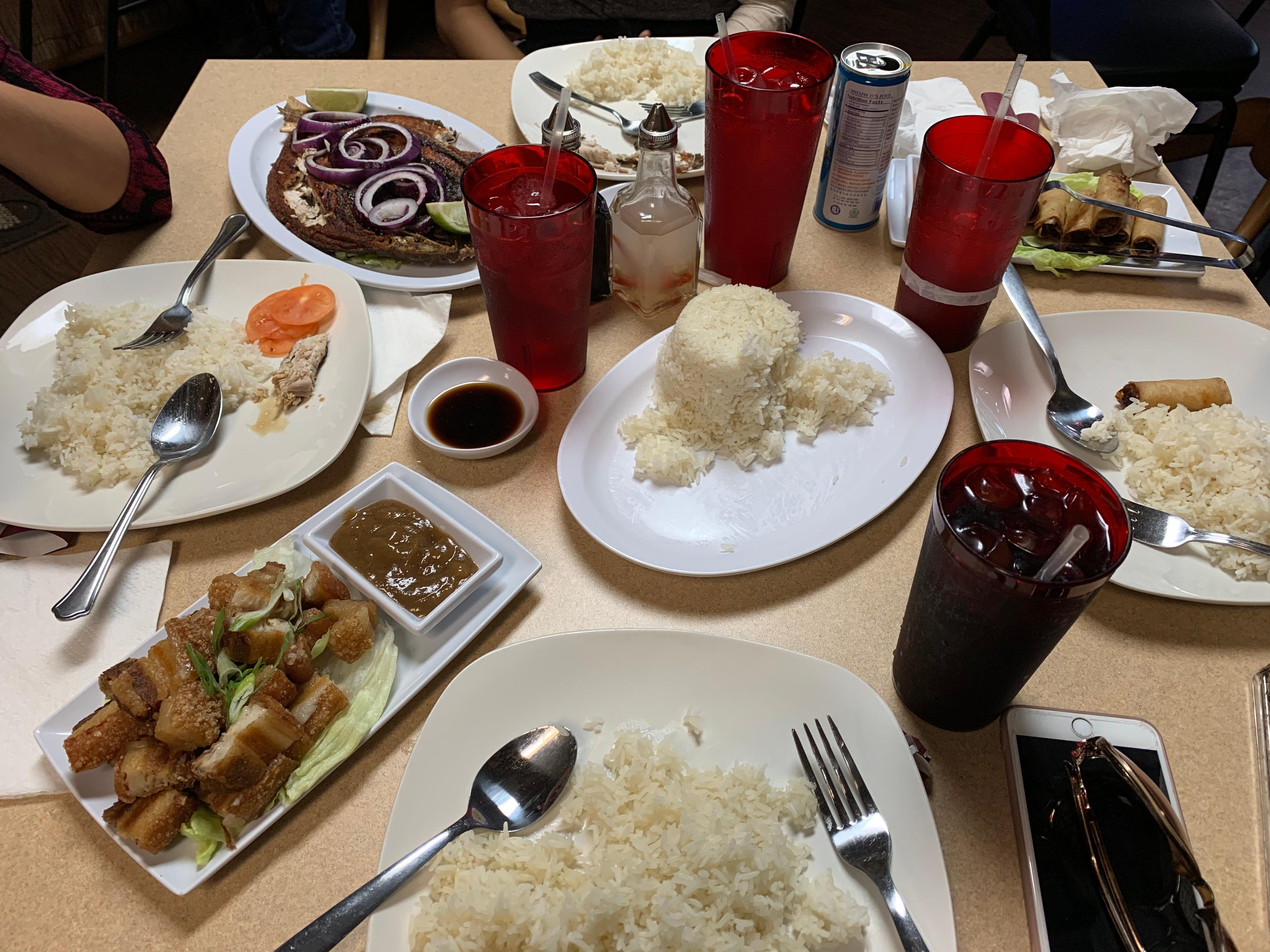 Kuya Henry's Restobar