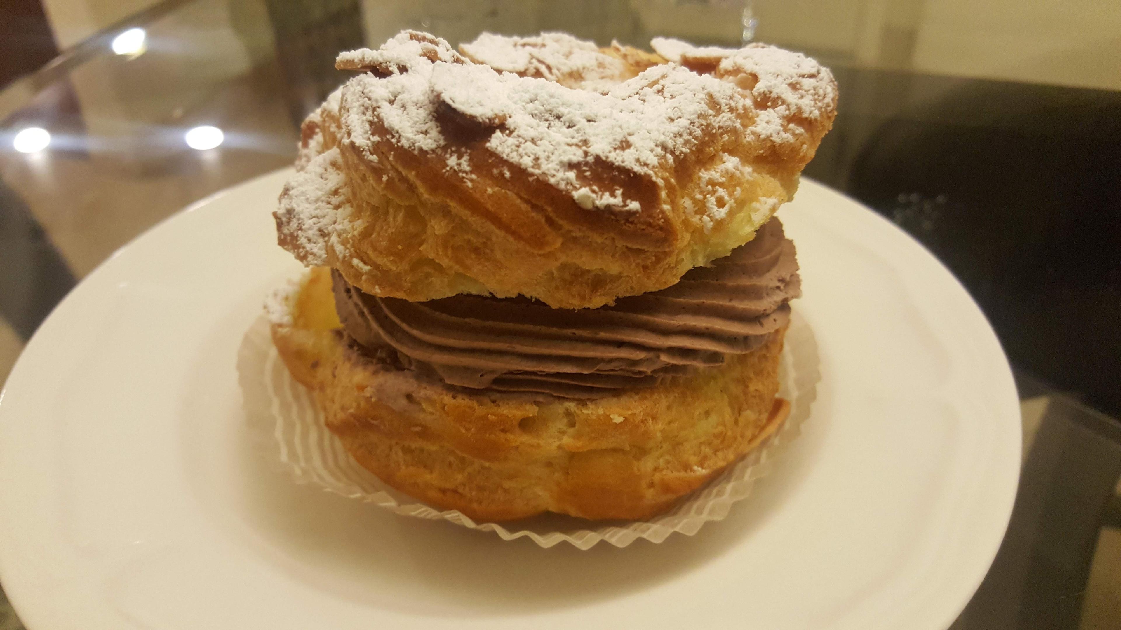 Le Paris Brest Cafe