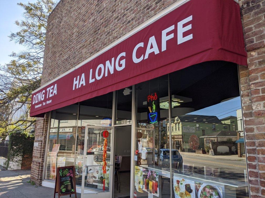 Ding Tea & Ha Long Cafe