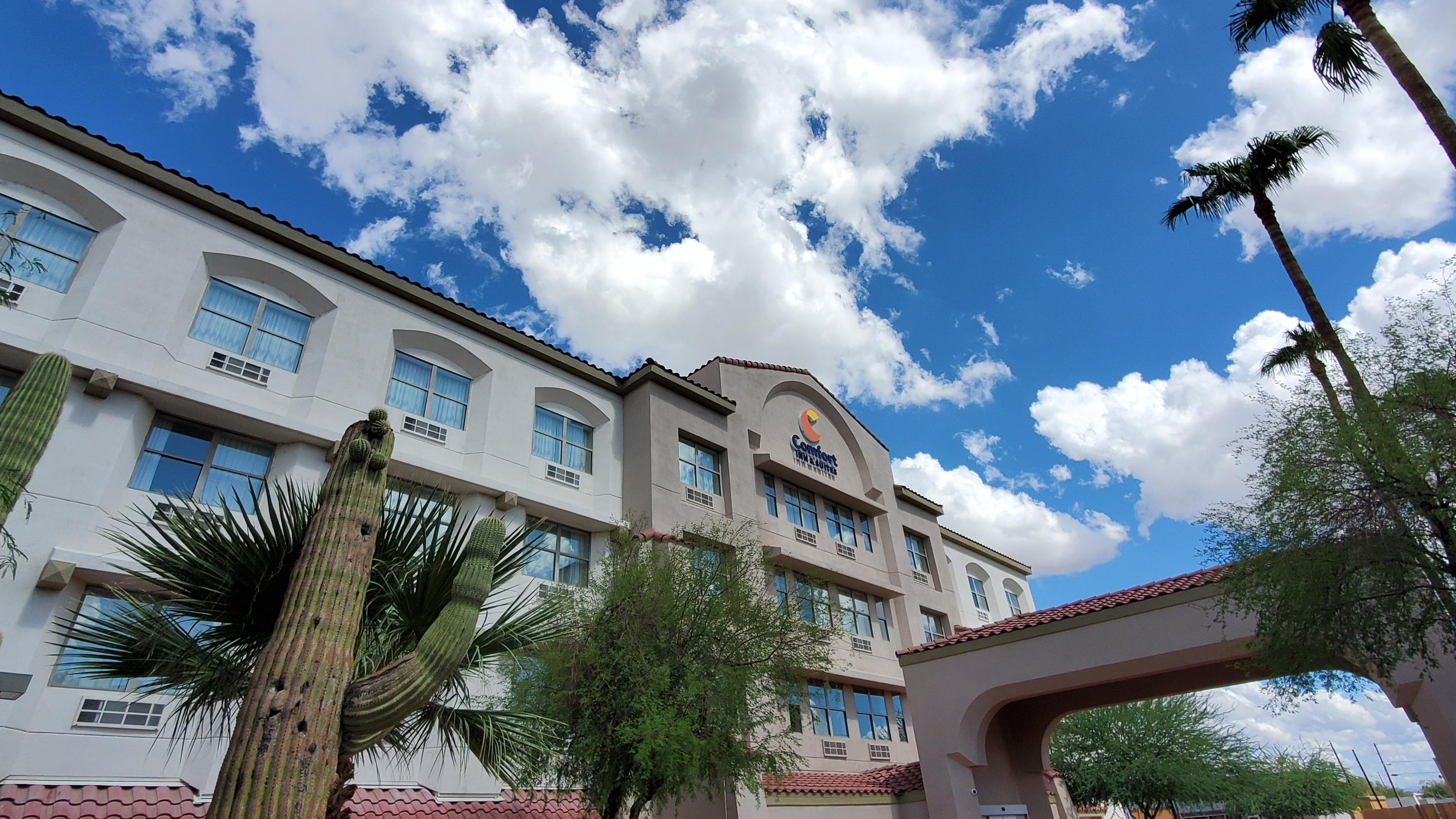 Comfort Inn & Suites Tempe Phoenix Sky Harbor Airport