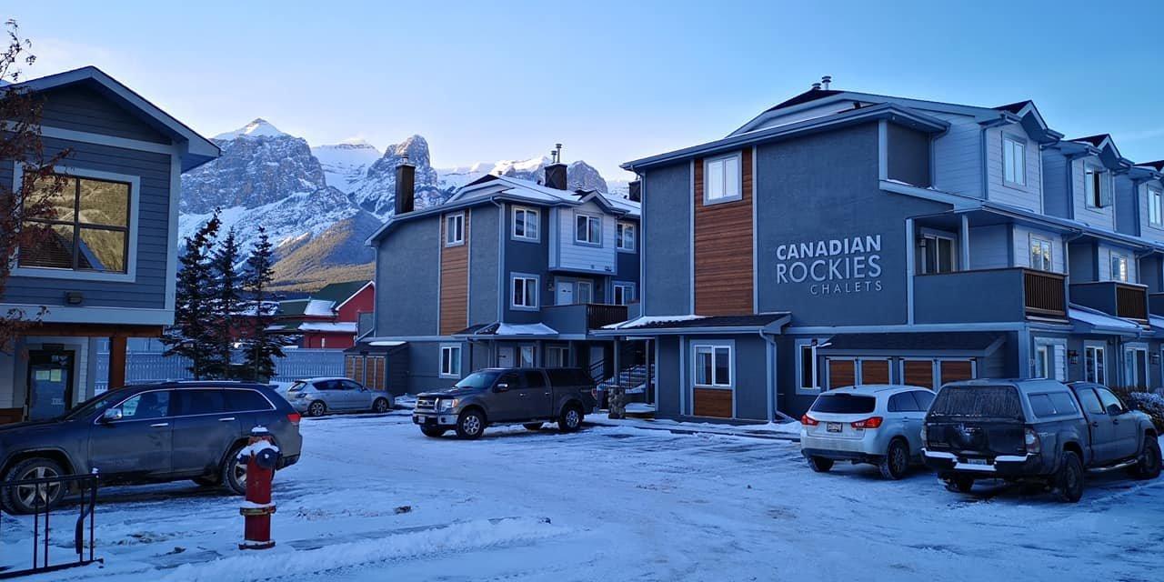 Canadian Rockies Chalets