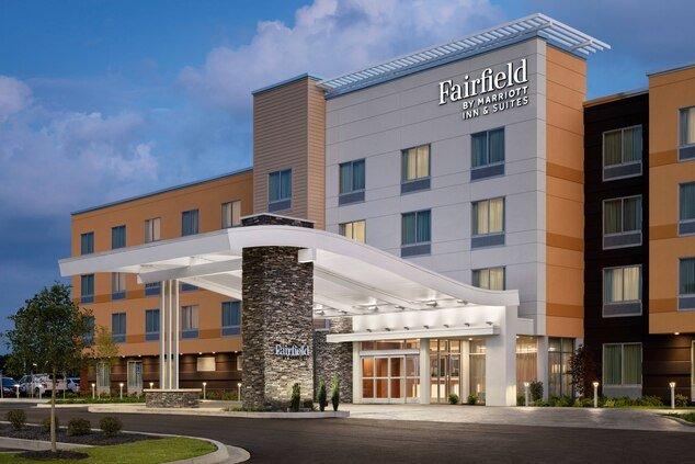 Fairfield Inn & Suites Cleveland Tiedeman Road