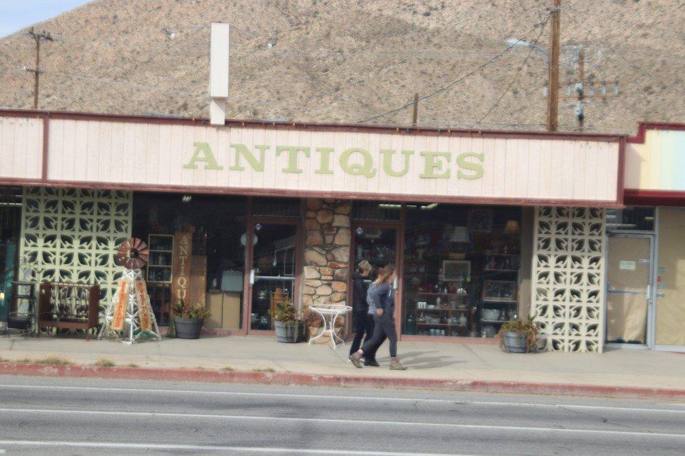 Pioneer Crossing Antiques