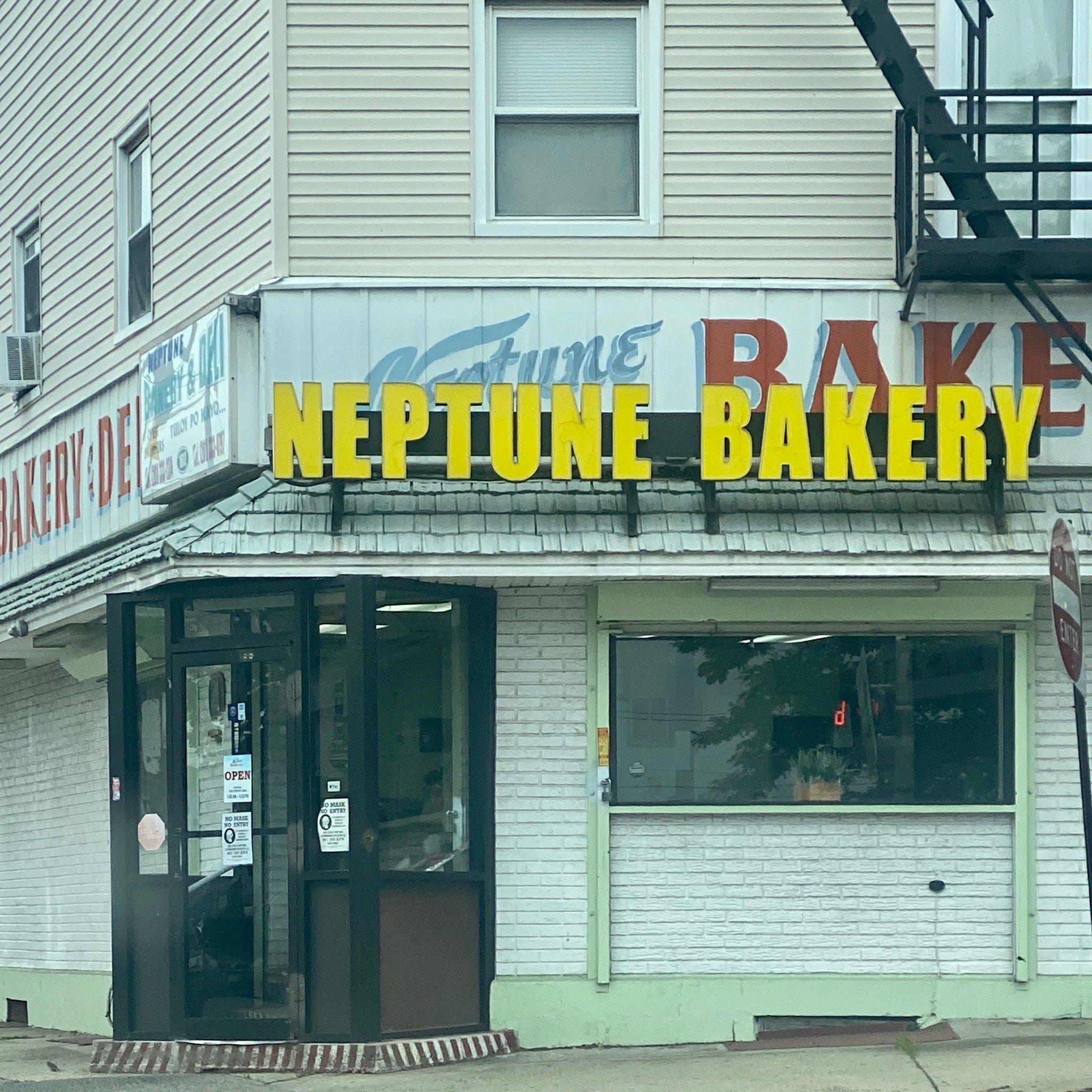 Neptune Bakery & Deli