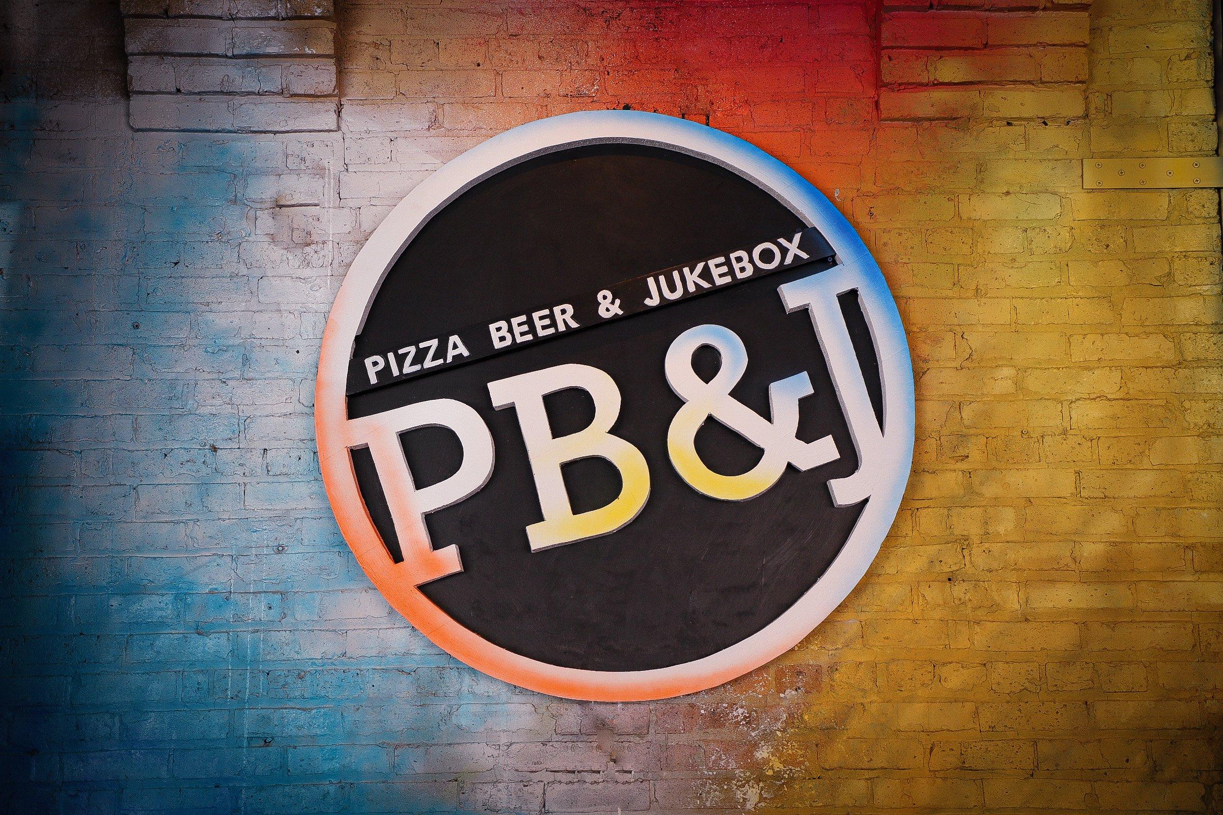 Pizza Beer & Jukebox