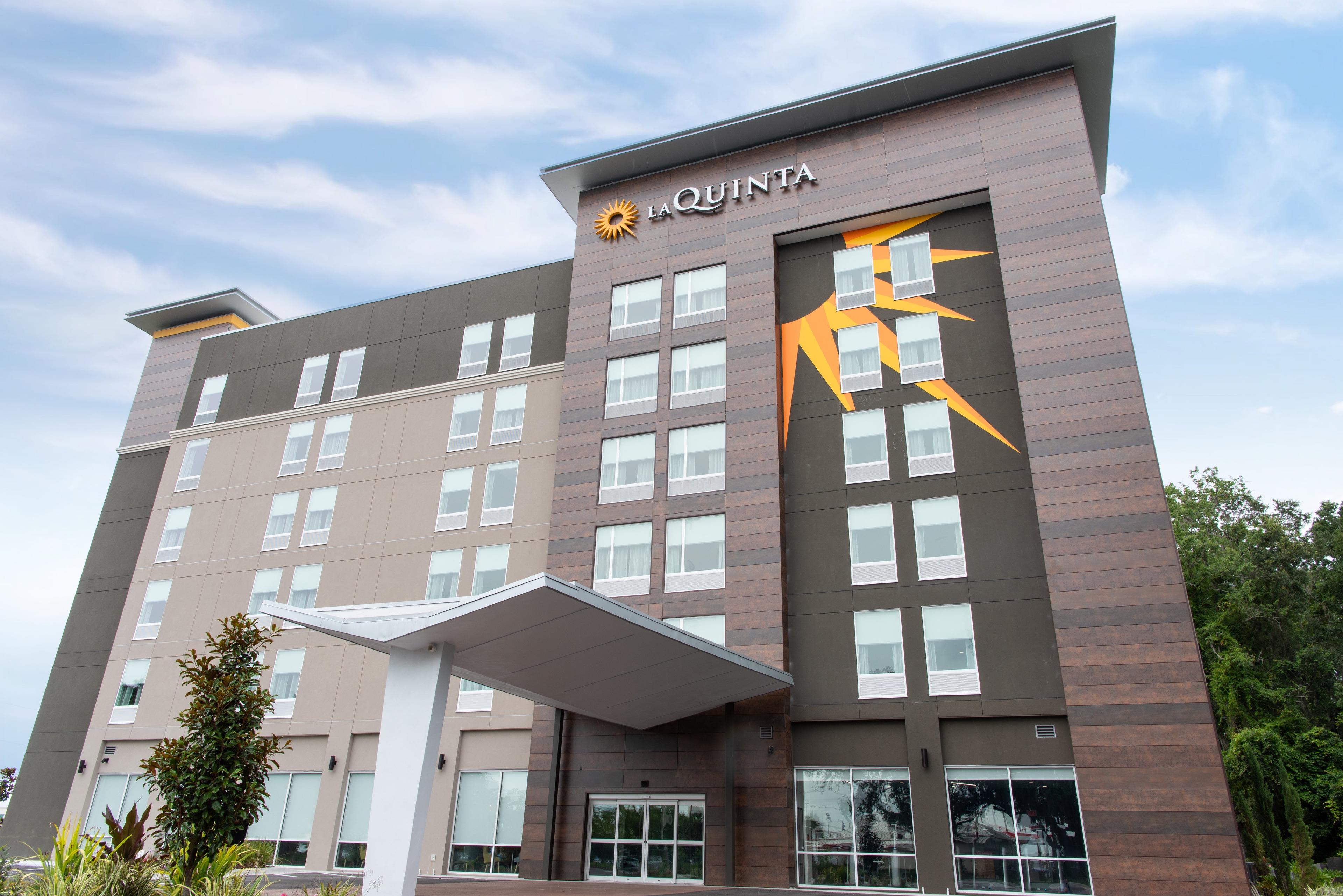 La Quinta Inn & Suites By Wyndham Lake City