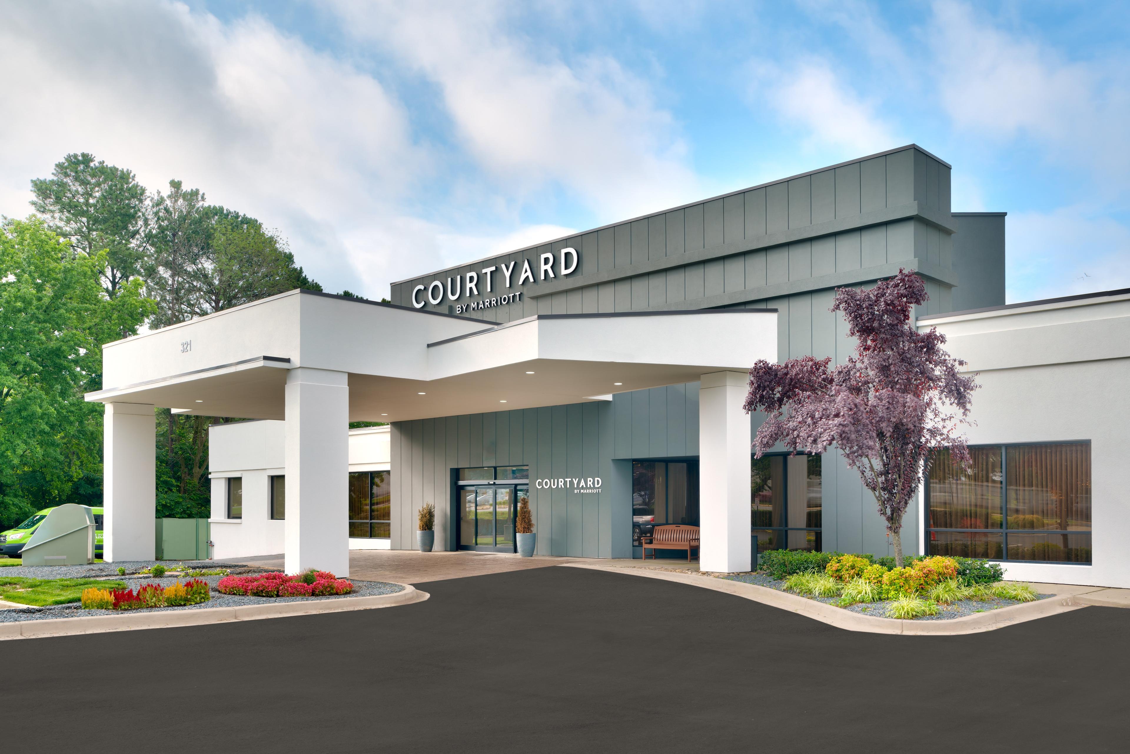 Courtyard By Marriott Charlotte Airport/Billy Graham Parkway