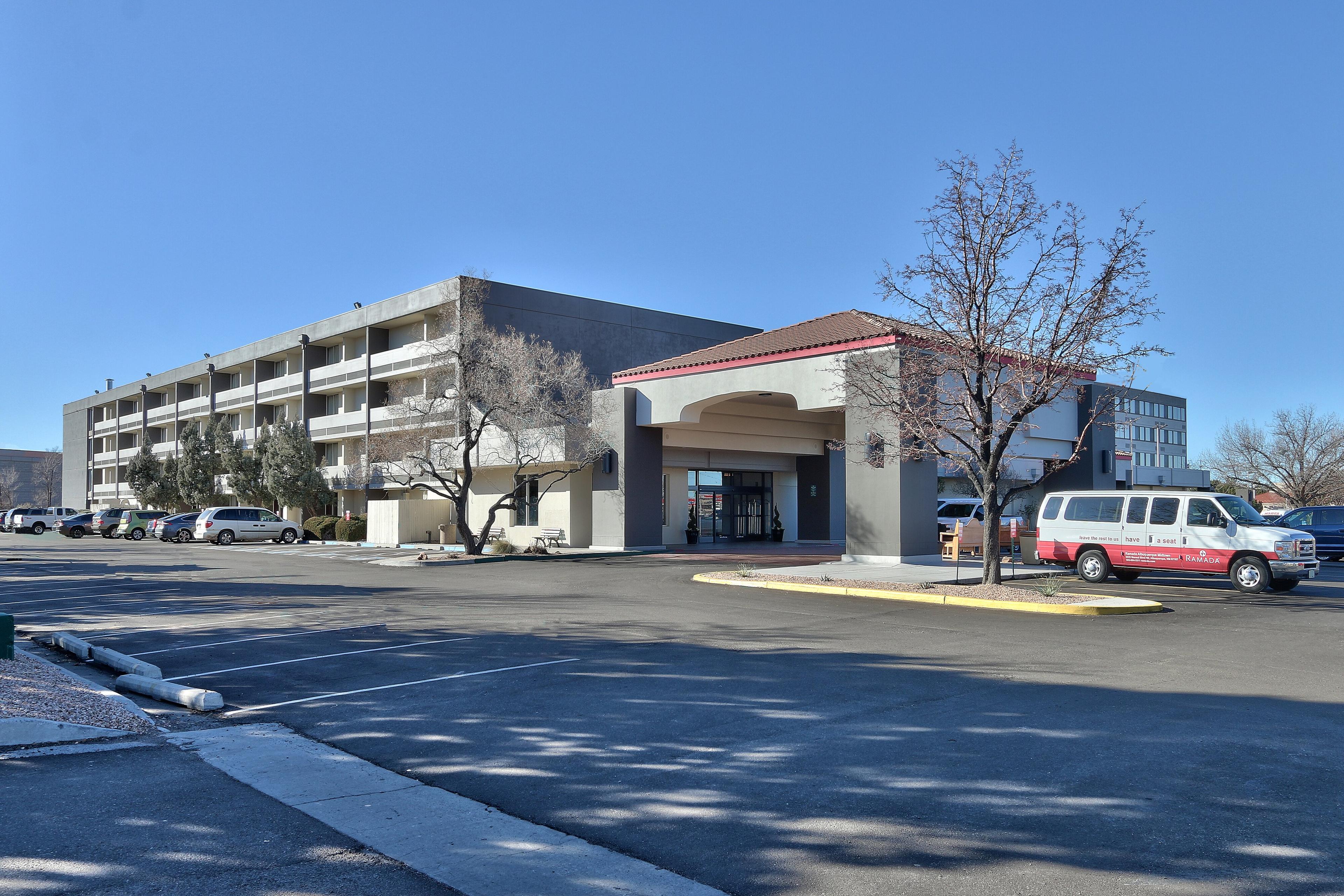 Ramada Plaza By Wyndham Albuquerque Midtown