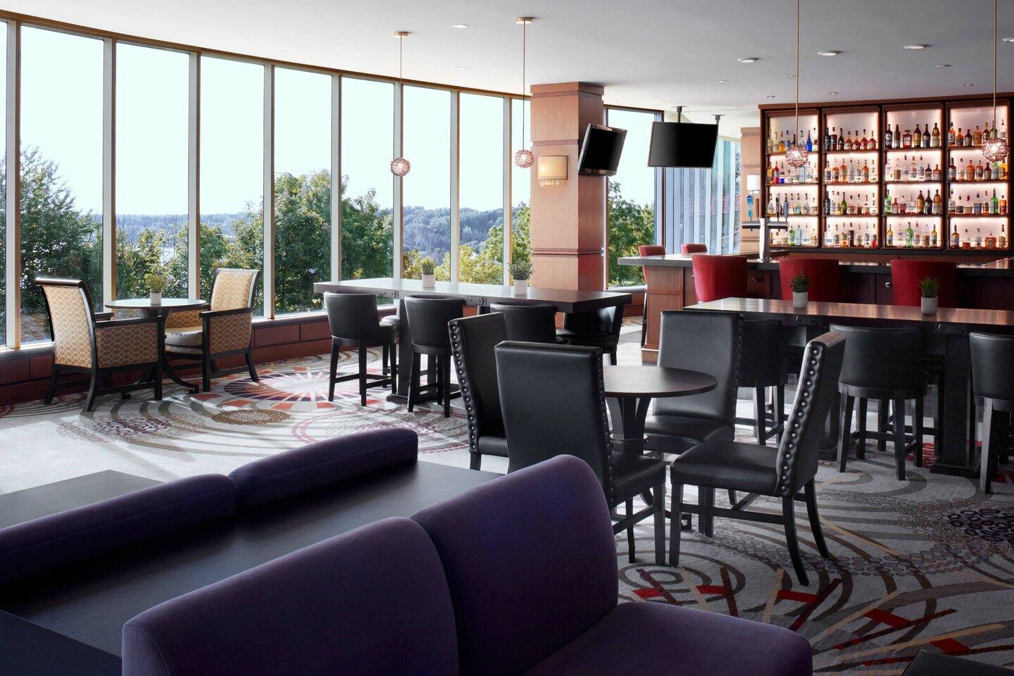 Marriott Fallsview Lobby Lounge