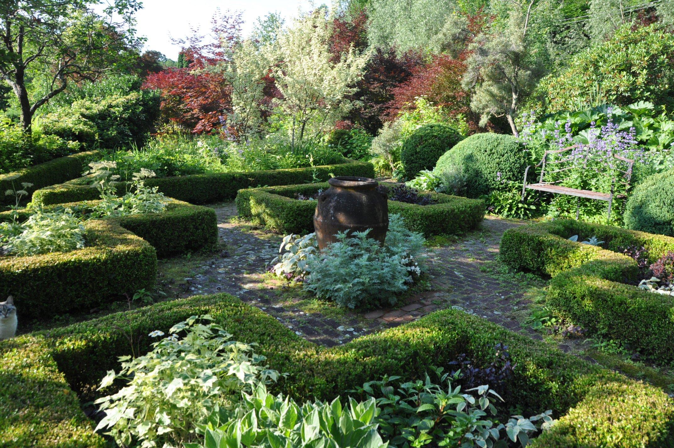 Hollister House Garden