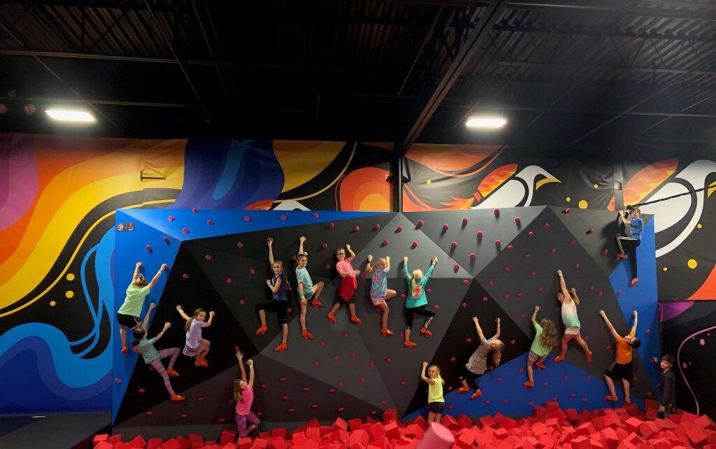 House of Air Trampoline & Ninja Park