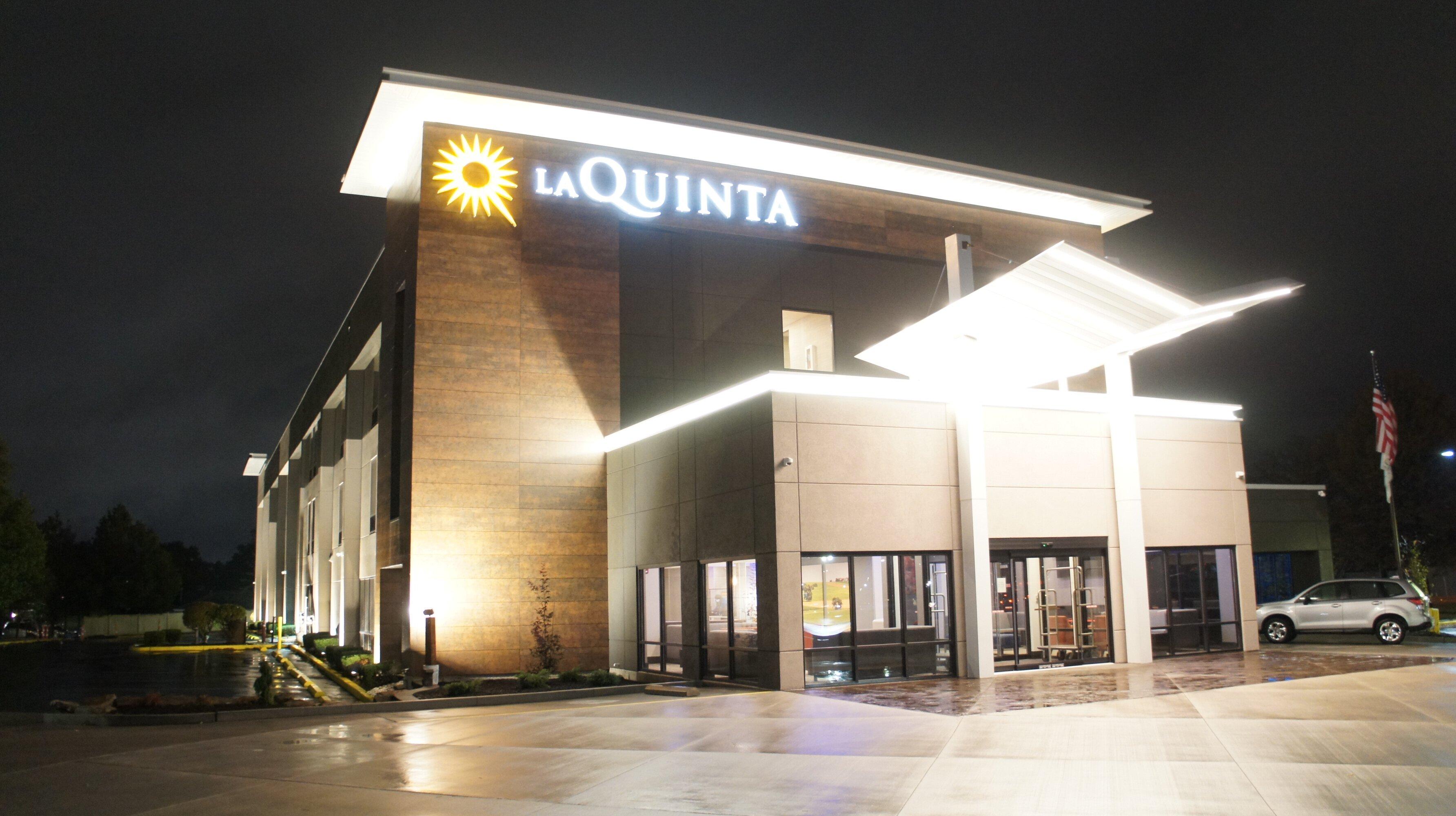 La Quinta Inn & Suites By Wyndham St Louis Route 66