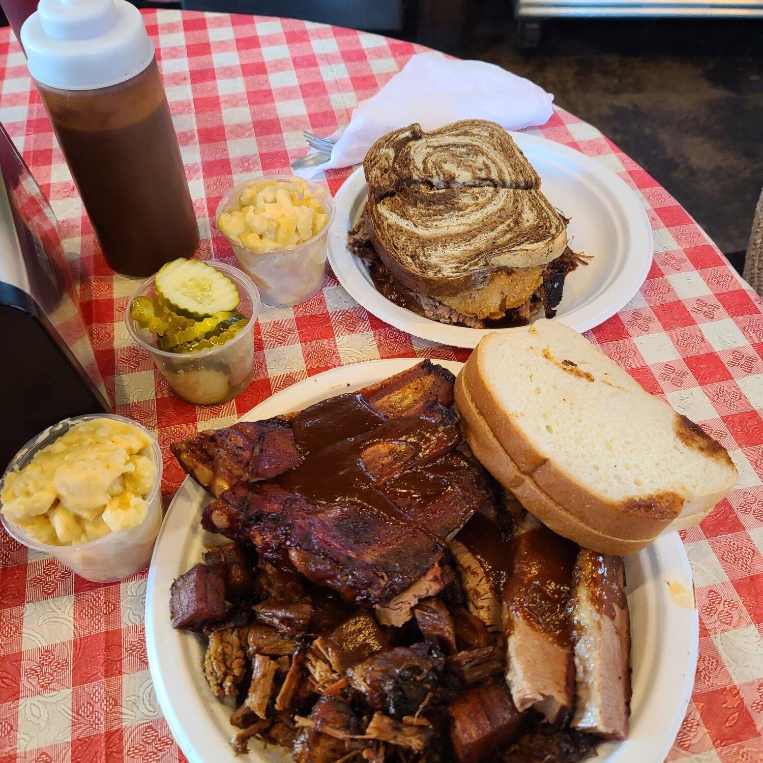 Danny Edward's Boulevard BBQ