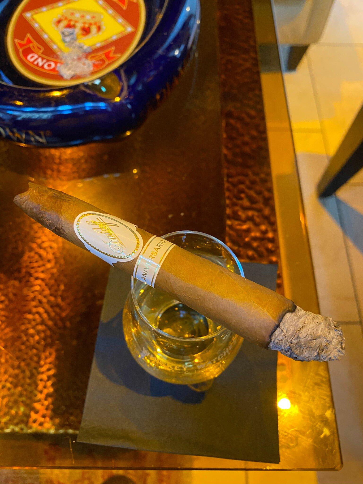 Blend Bar with Davidoff Cigars