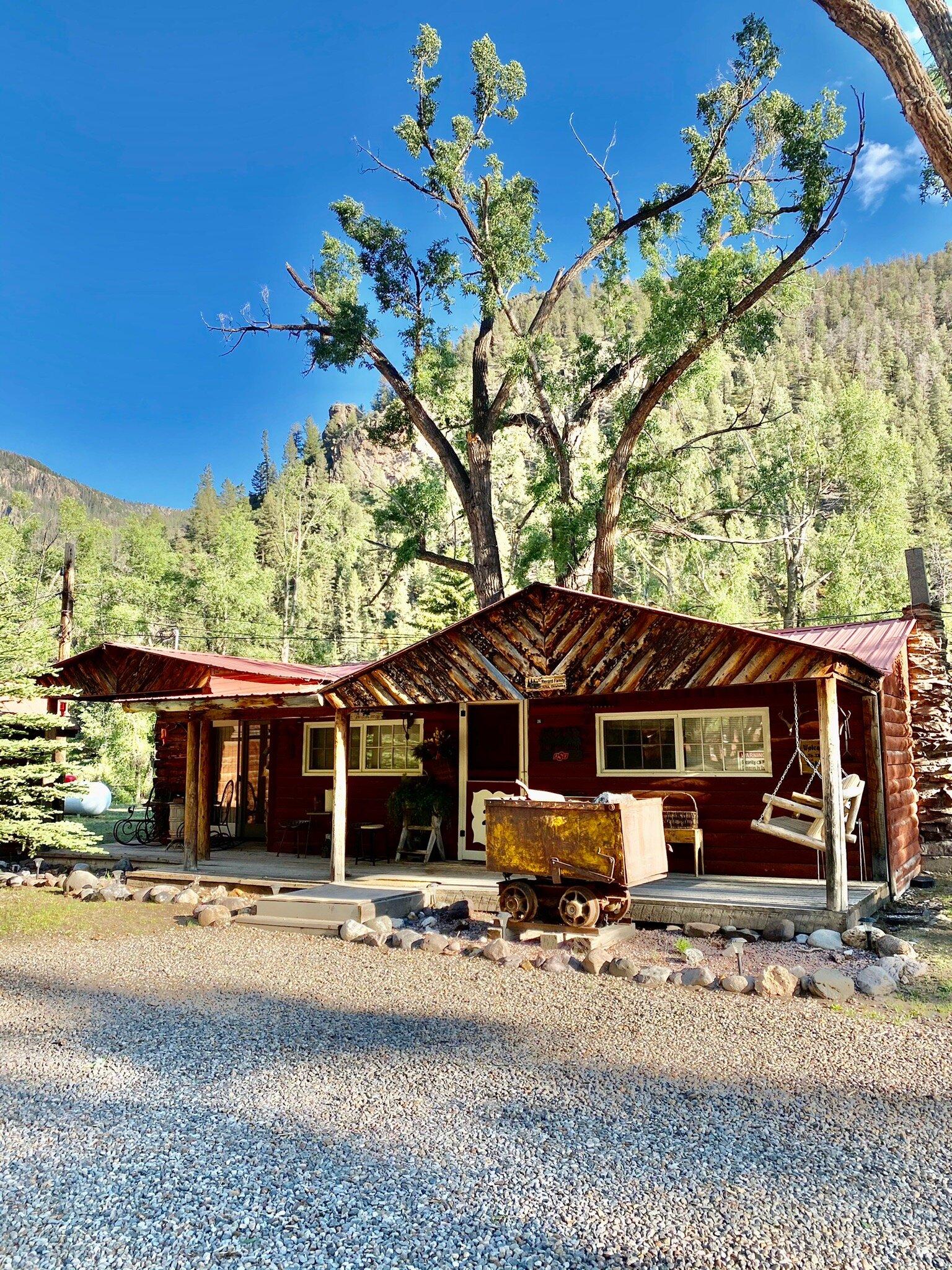 Cottonwood Cove Guest Ranch