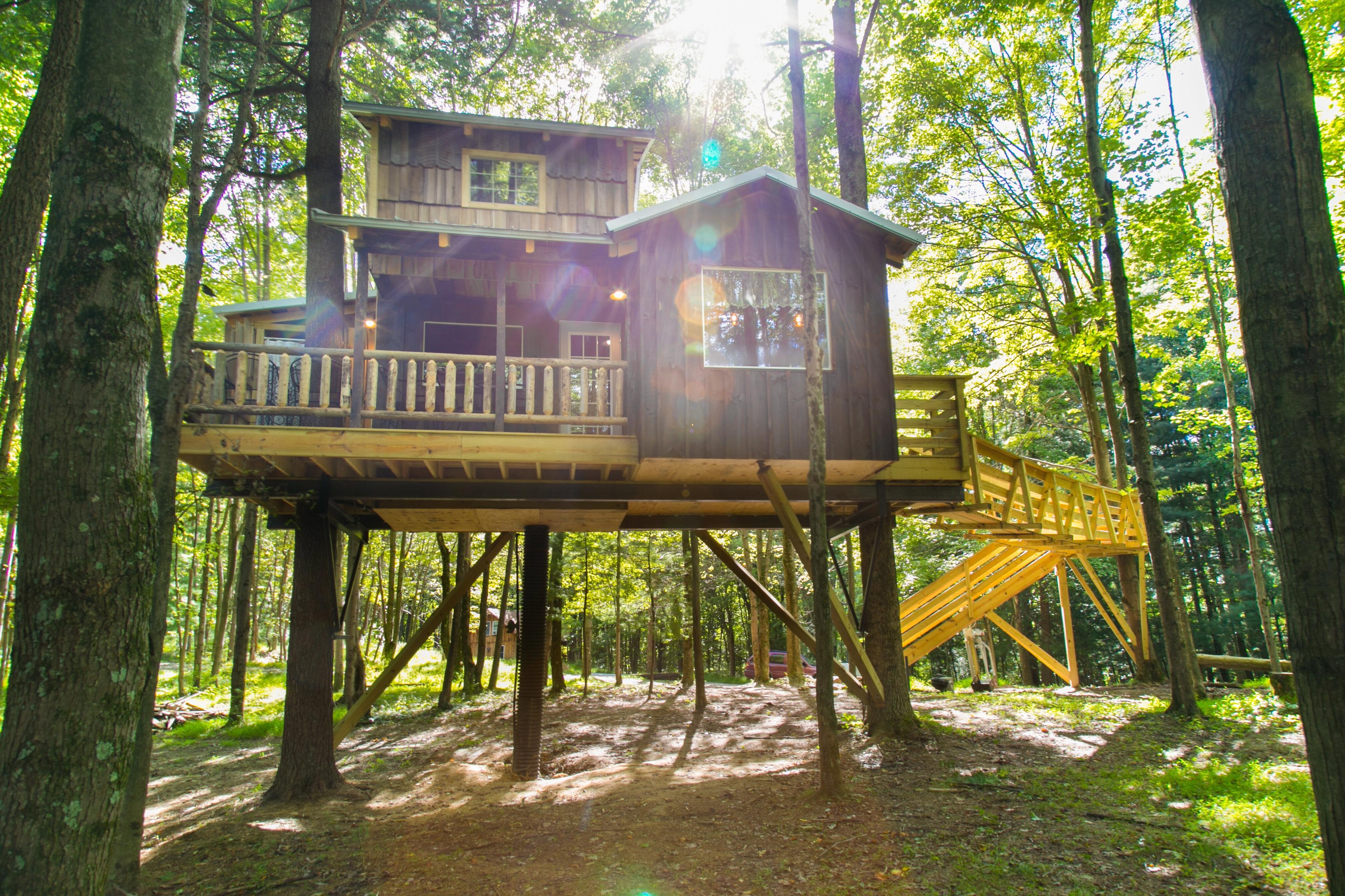 The Mohicans Treehouse Resort and Wedding Venue