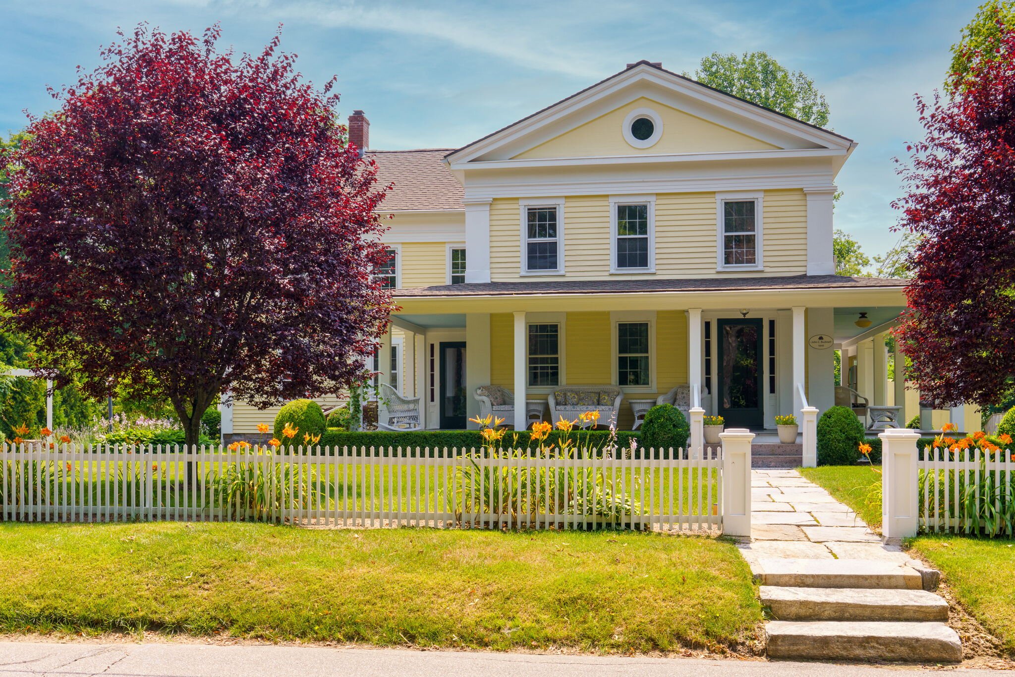 Bushnell House