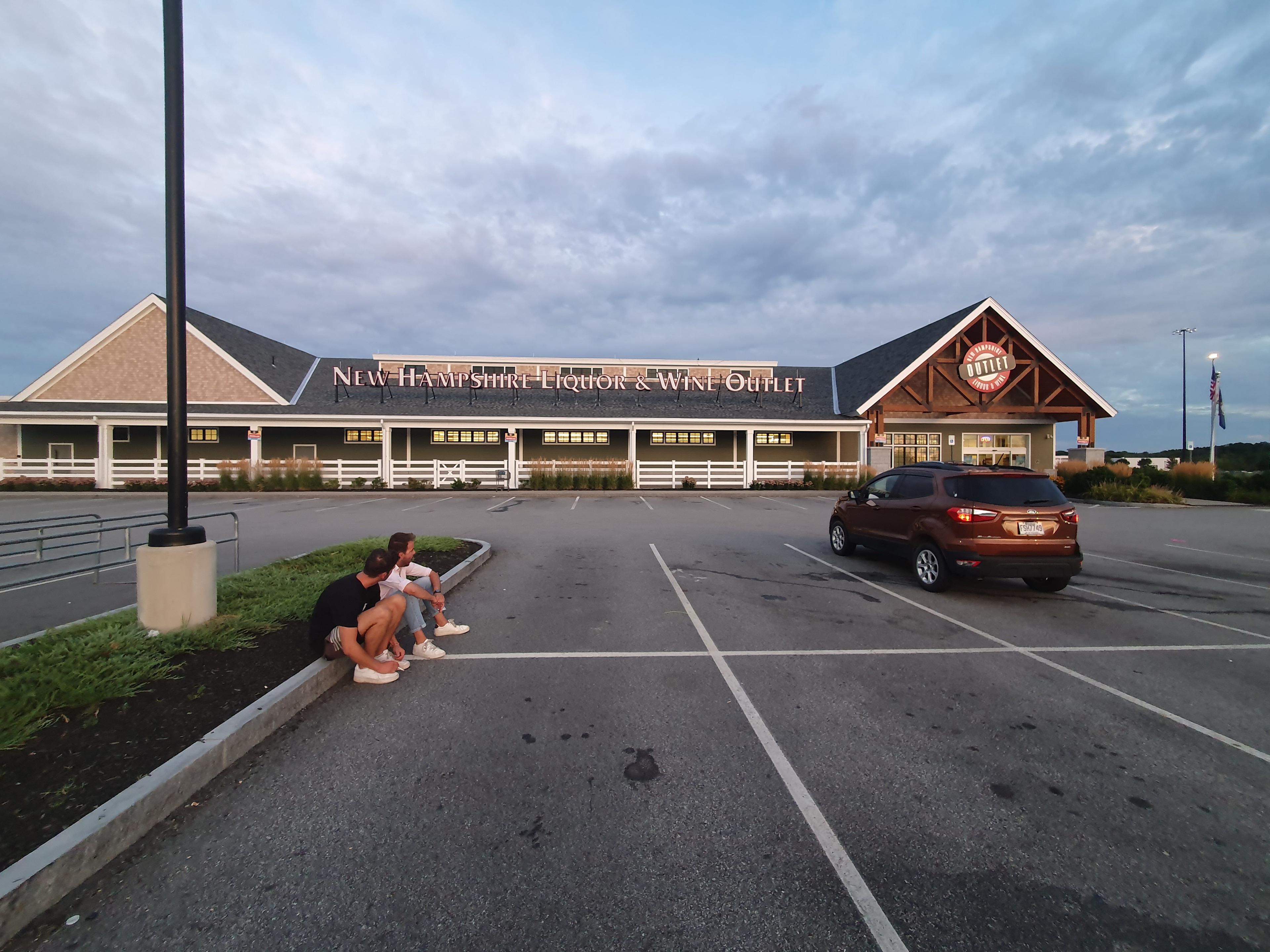 New Hampshire Liquor & Wine Outlet