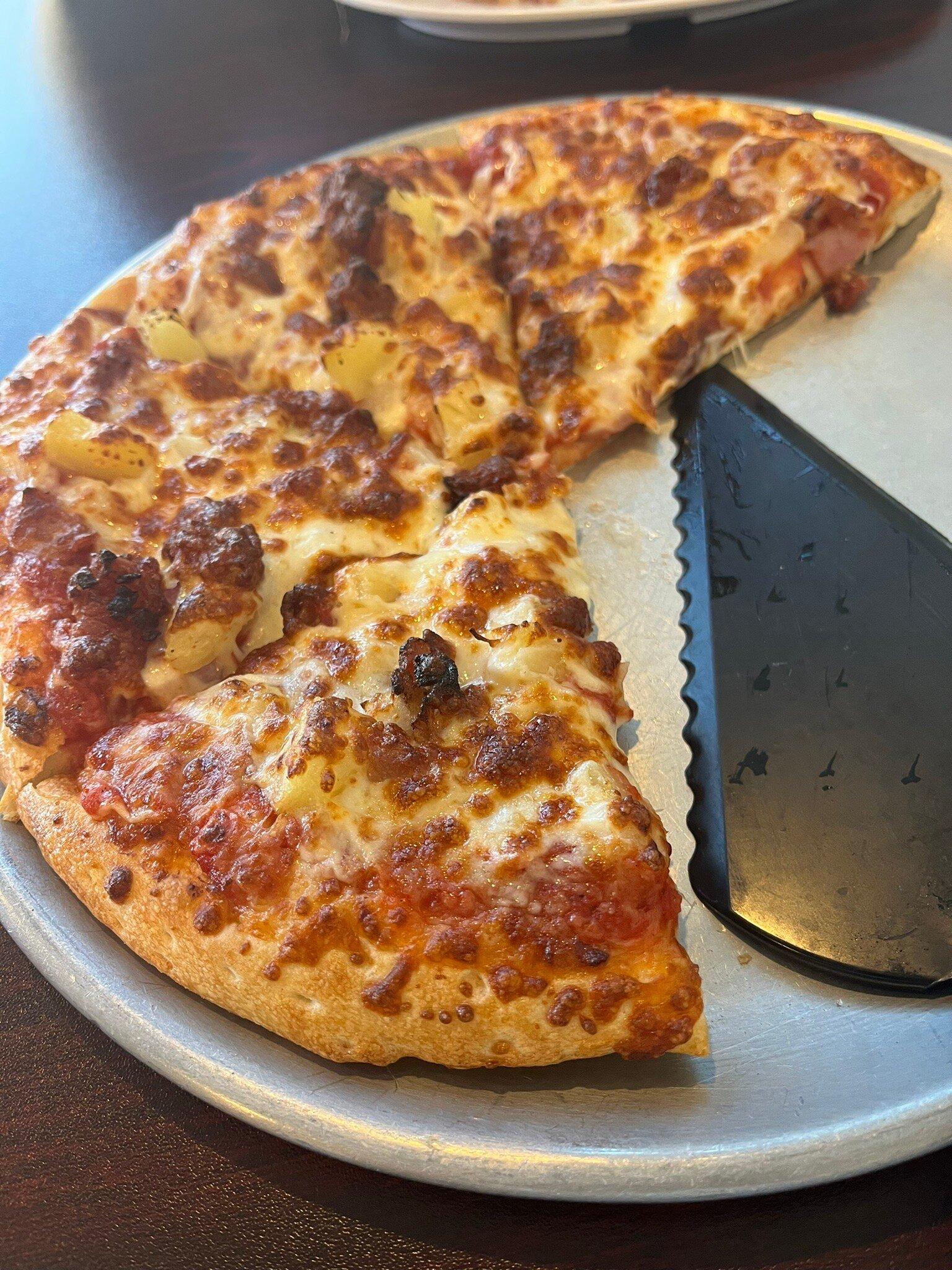 Breadeaux Pizza