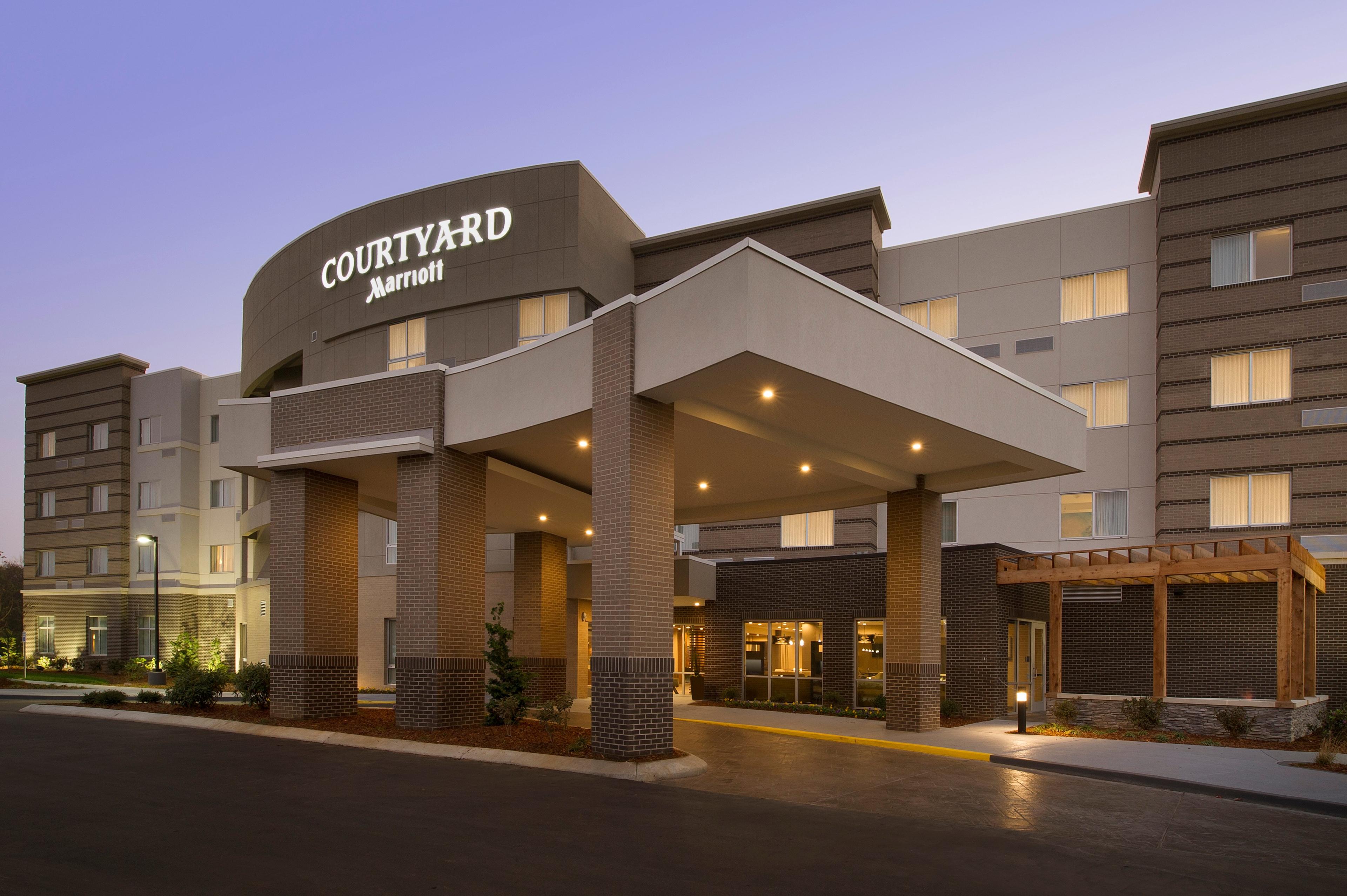 Courtyard By Marriott Nashville Se/Murfreesboro