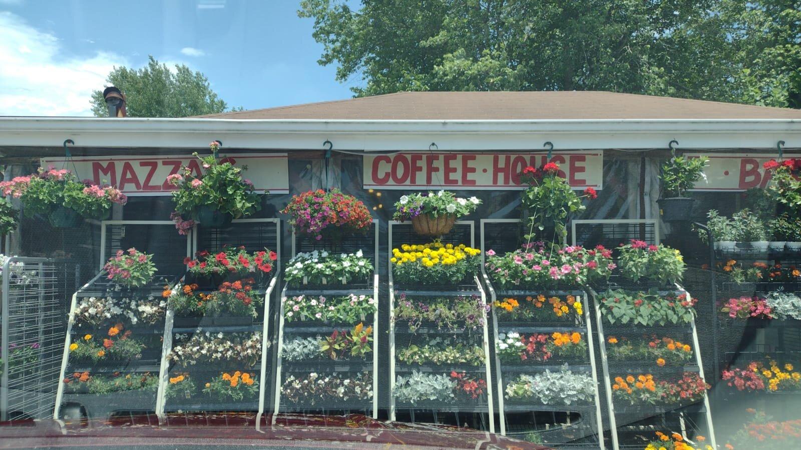 Mazzas Country Farm Market and coffee house