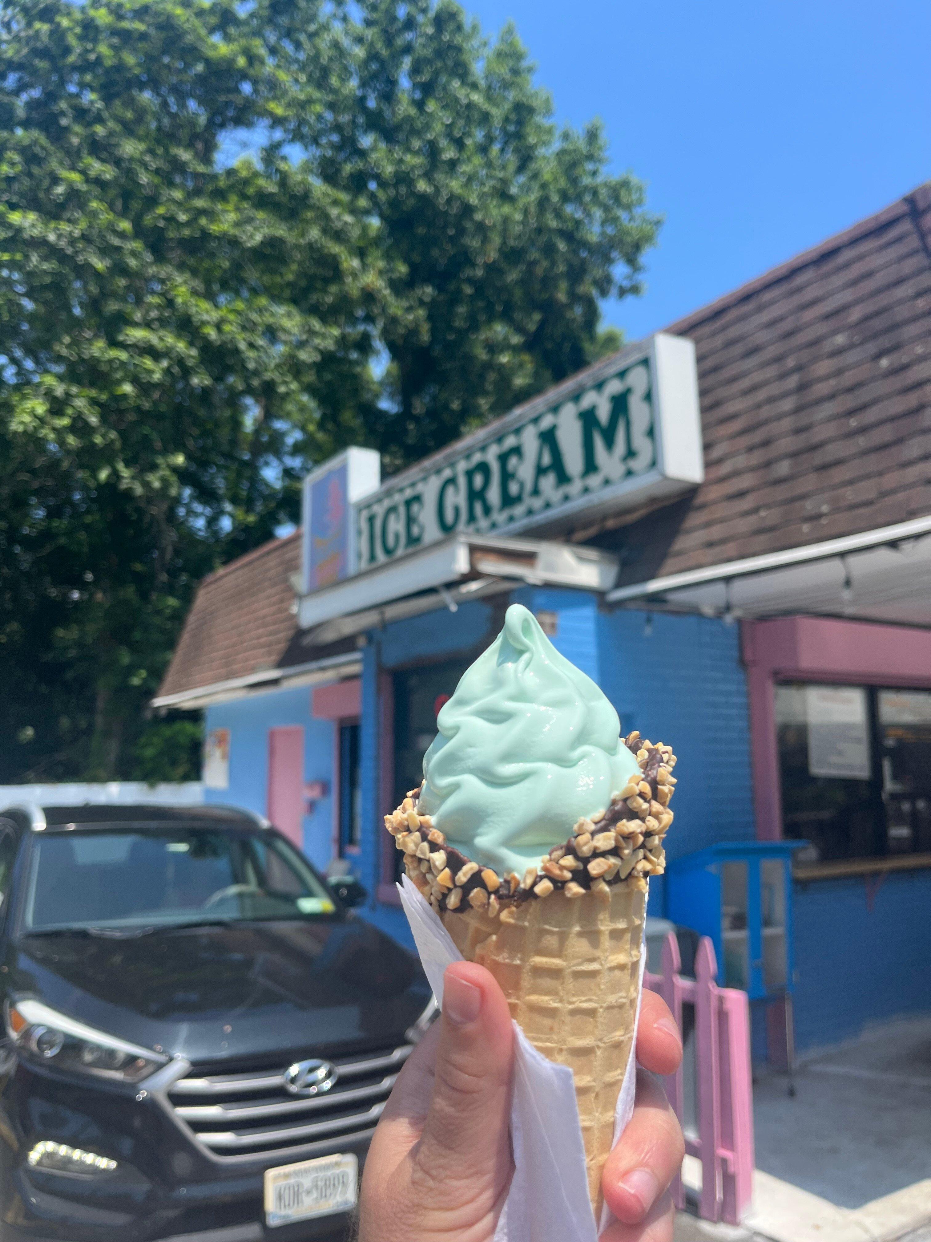 Bill's Carousel Ice Cream