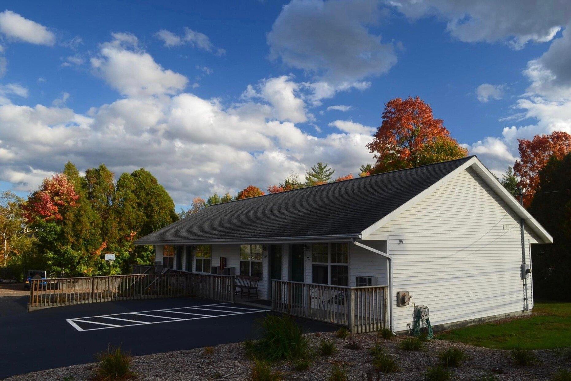 Maple Leaf Motel