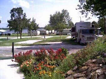 Grand Country Lakeside RV Park