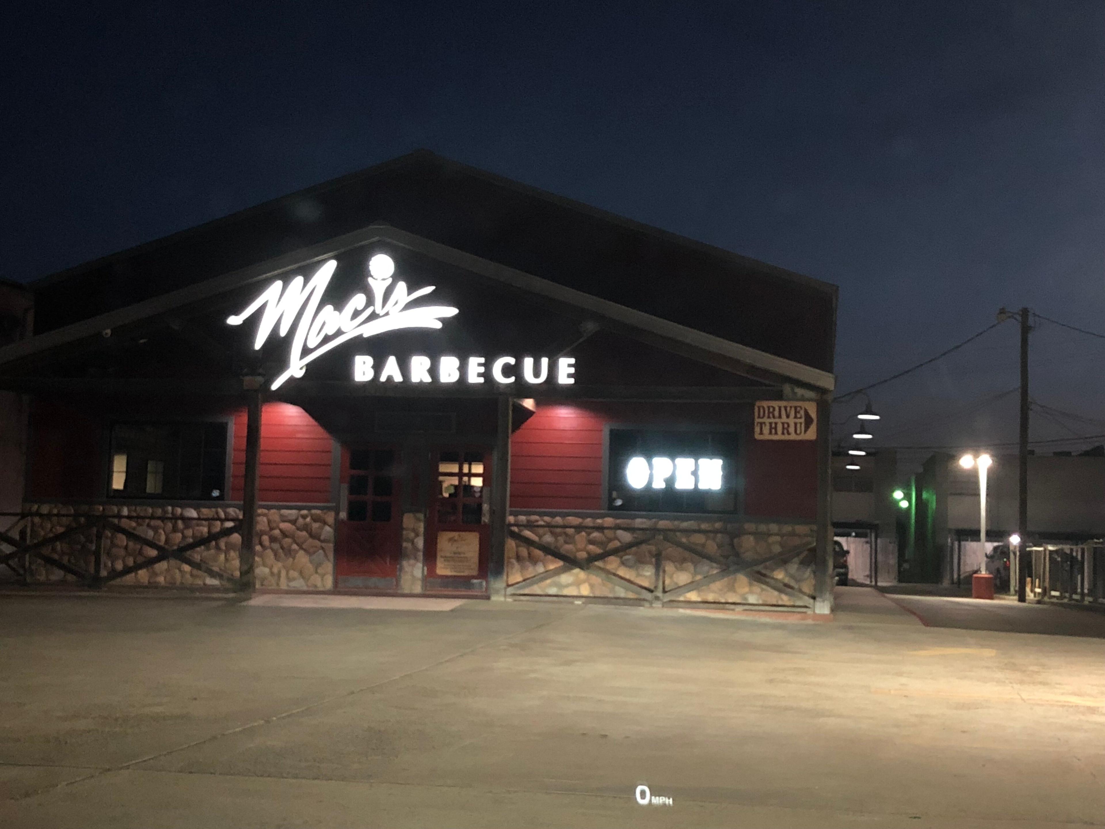 Mac's Barbecue