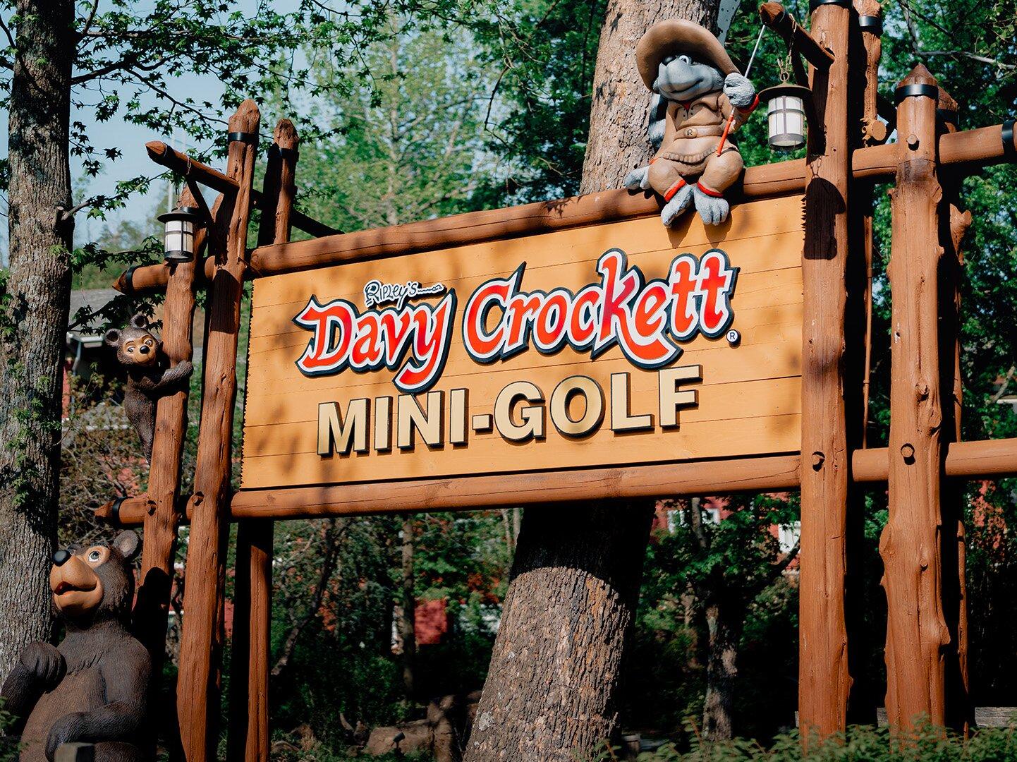 Ripley's Davy Crockett Mini-Golf