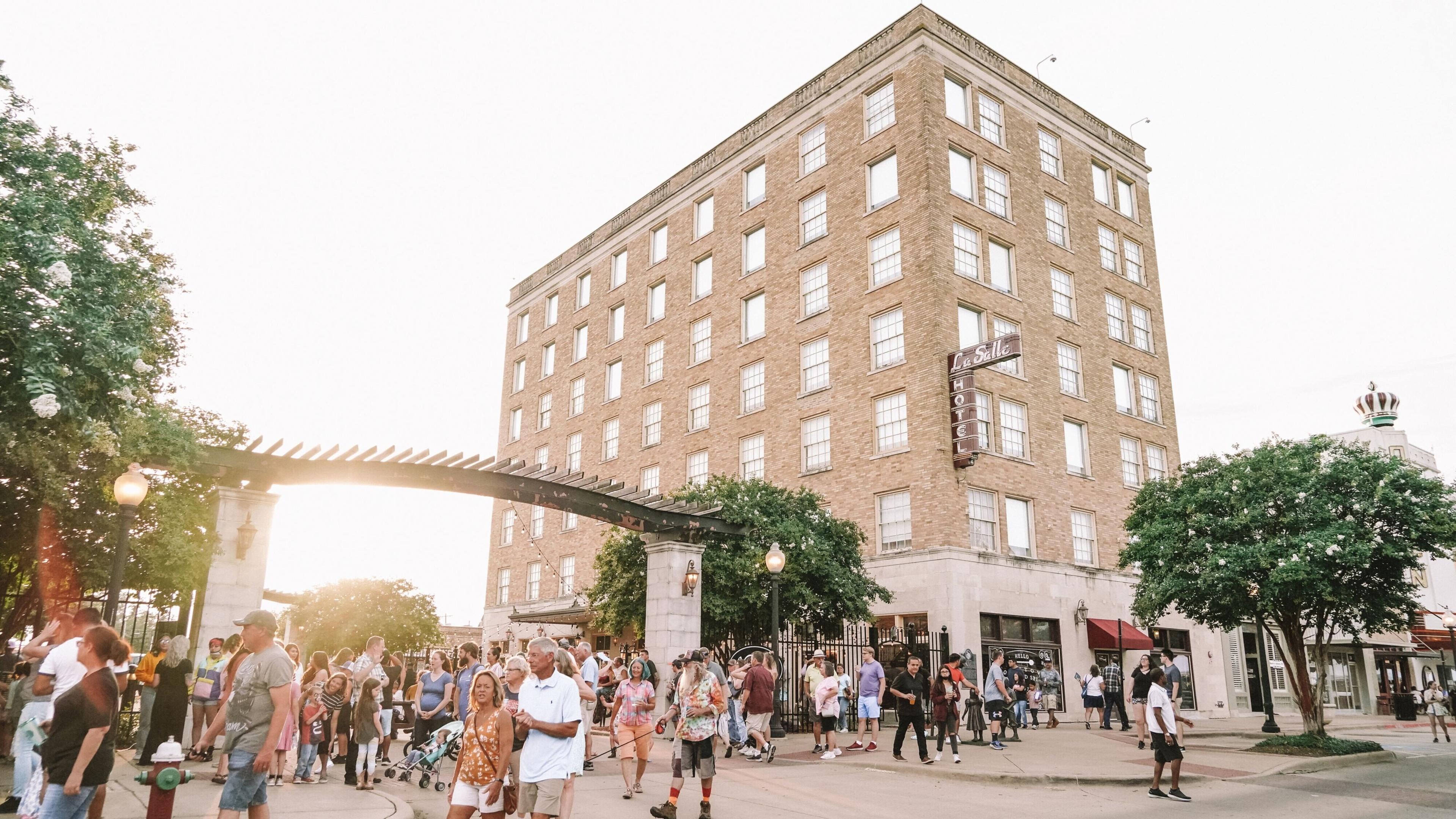 The LaSalle Hotel, Bryan College Station, a Tribute Portfolio Hotel