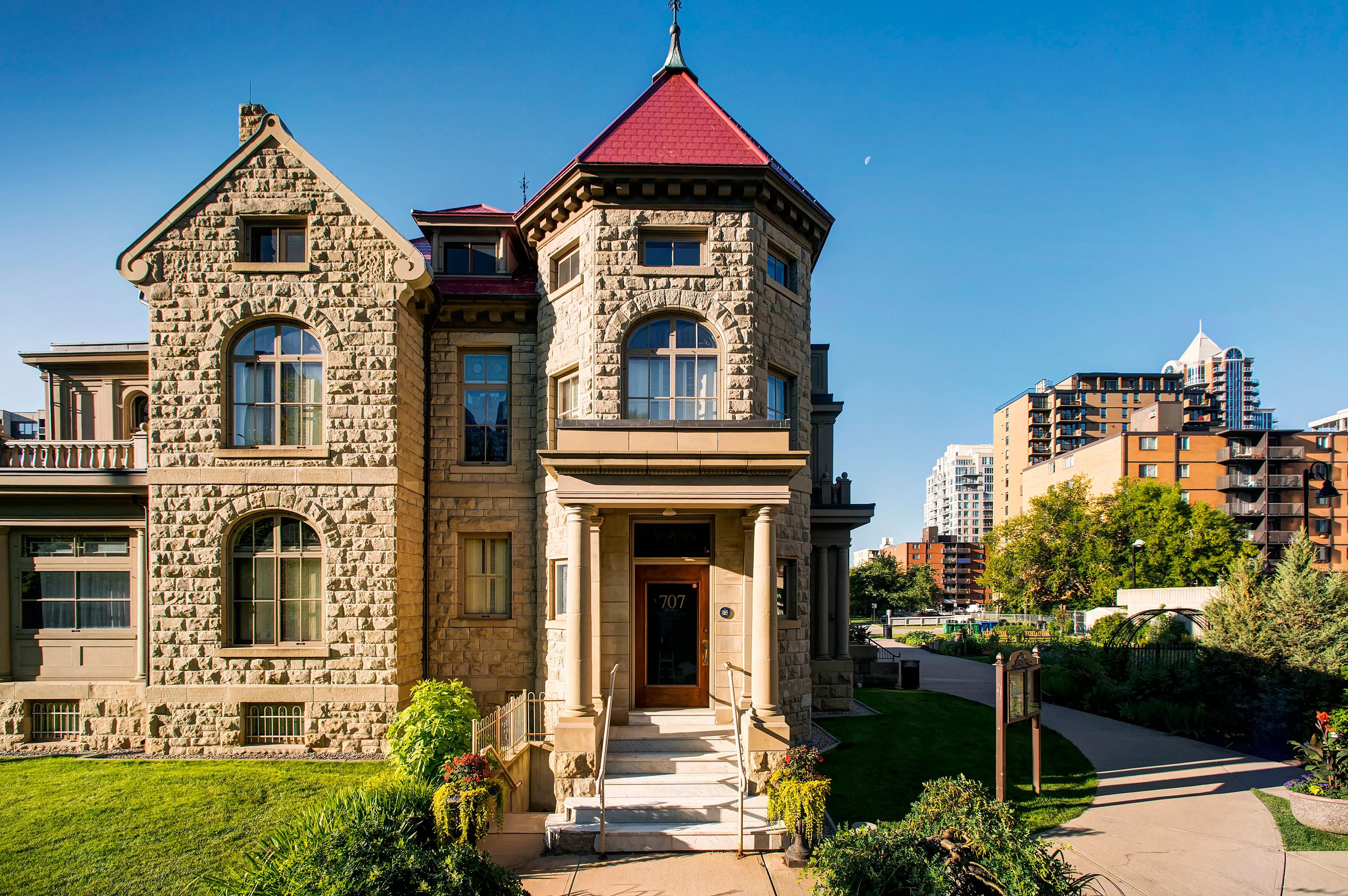 Lougheed House