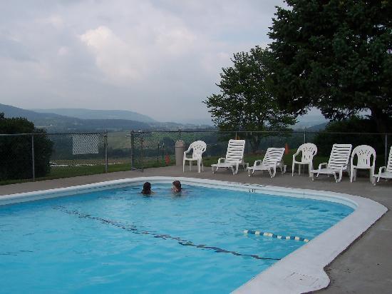 Howe Caverns Motel