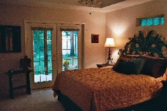 Plum Pond Bed & Breakfast of East Texas