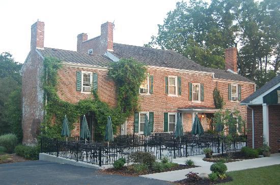 Simon Kenton Inn