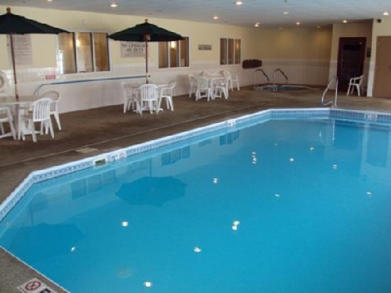 Country Inn & Suites By Radisson, Rock Falls, Il