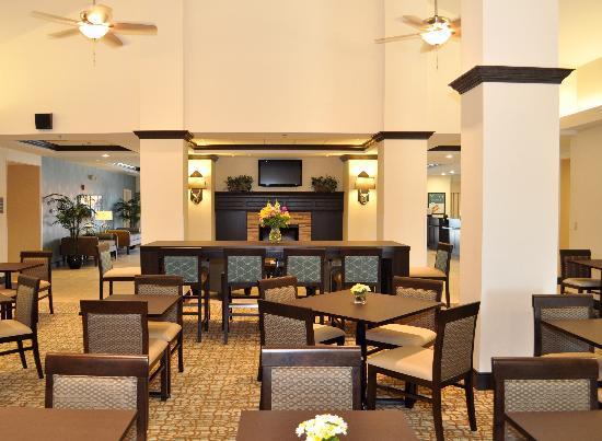 Homewood Suites by Hilton Fort Wayne