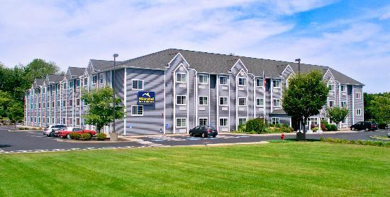 Microtel Inn & Suites By Wyndham Uncasville