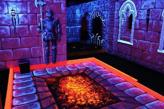 Dragons Lair Mini Golf